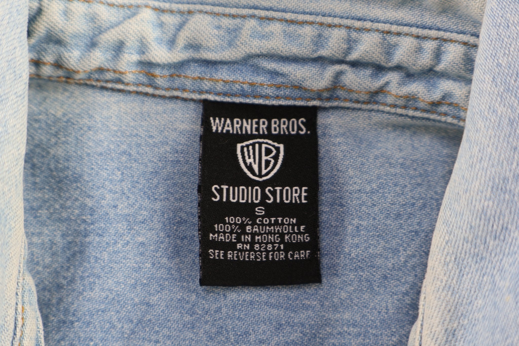 Warner Bro's Studio Store Wile E. Coyote LS Button Down - Button Ups/Downs - Thrifted Threads