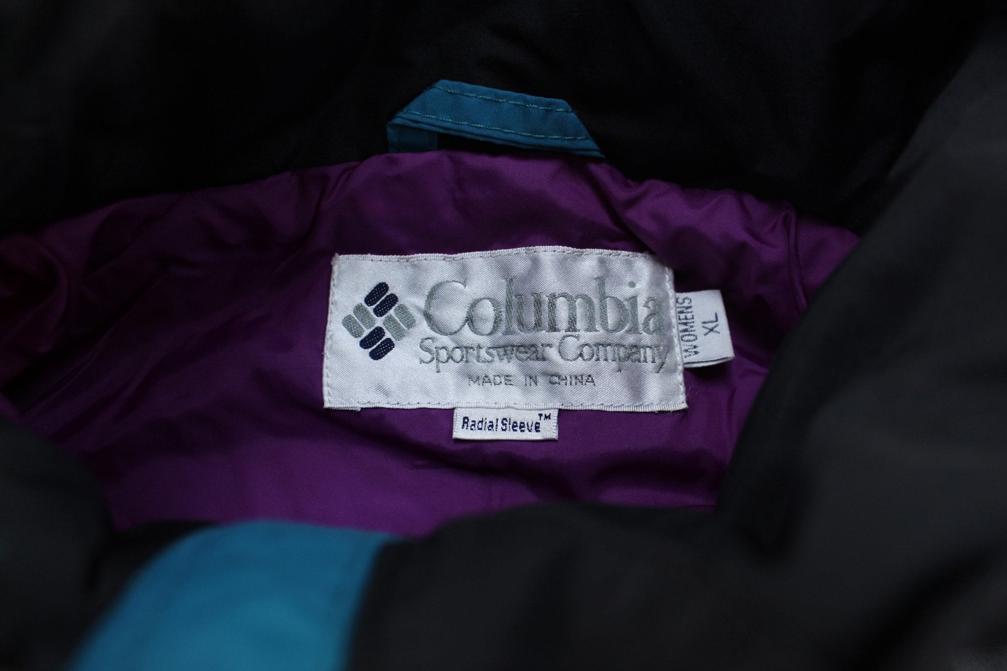 Women's 90's Columbia Sportswear Company Powder - Keg Jacket - ThriftedThreads.com