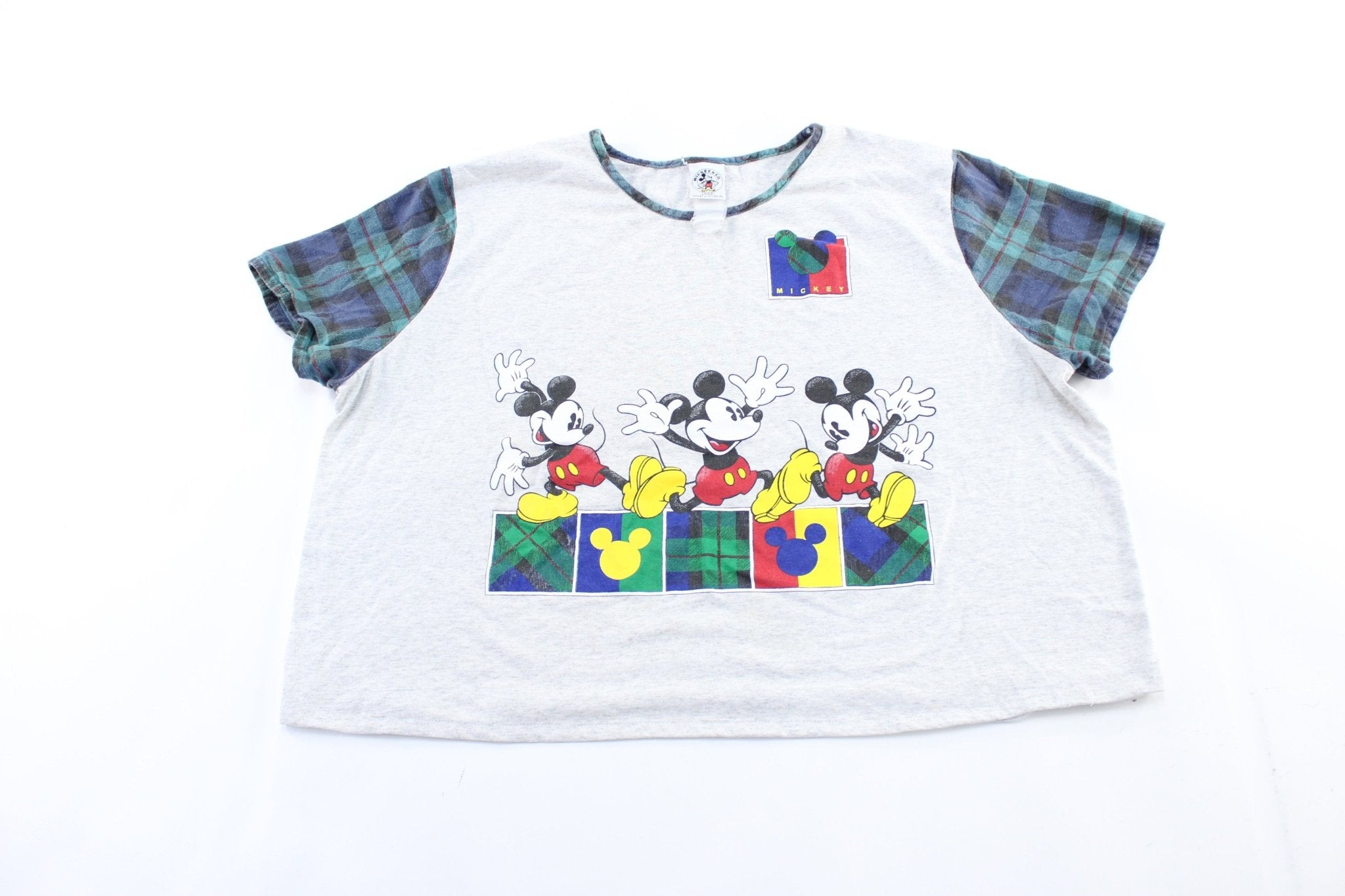 Women's 90's Mickey & Co. Mickey Mouse Graphic T-Shirt - ThriftedThreads.com