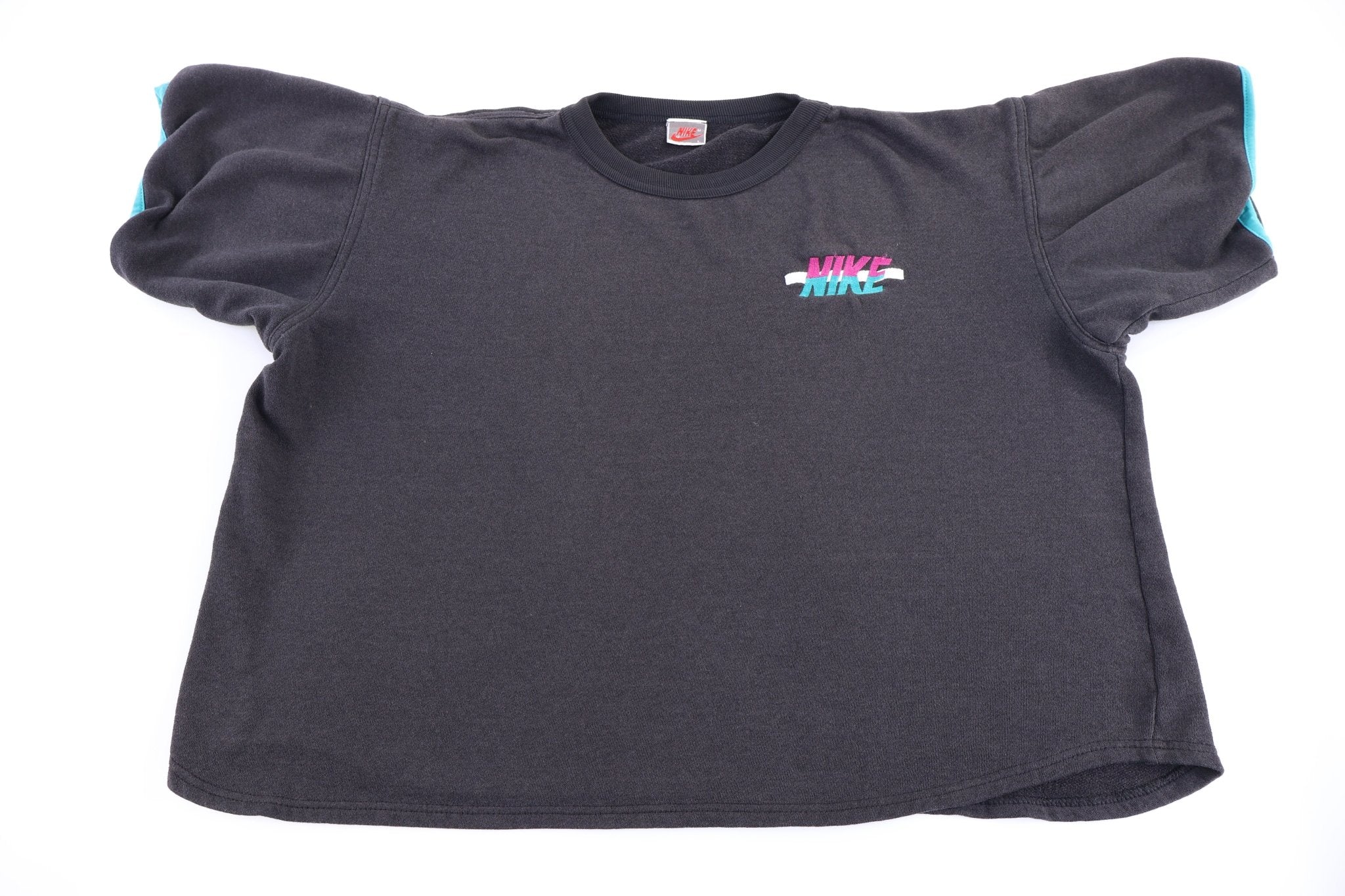 Women's 90's Nike Embroidered Logo T-shirt - Shirts & Tops - Thrifted Threads