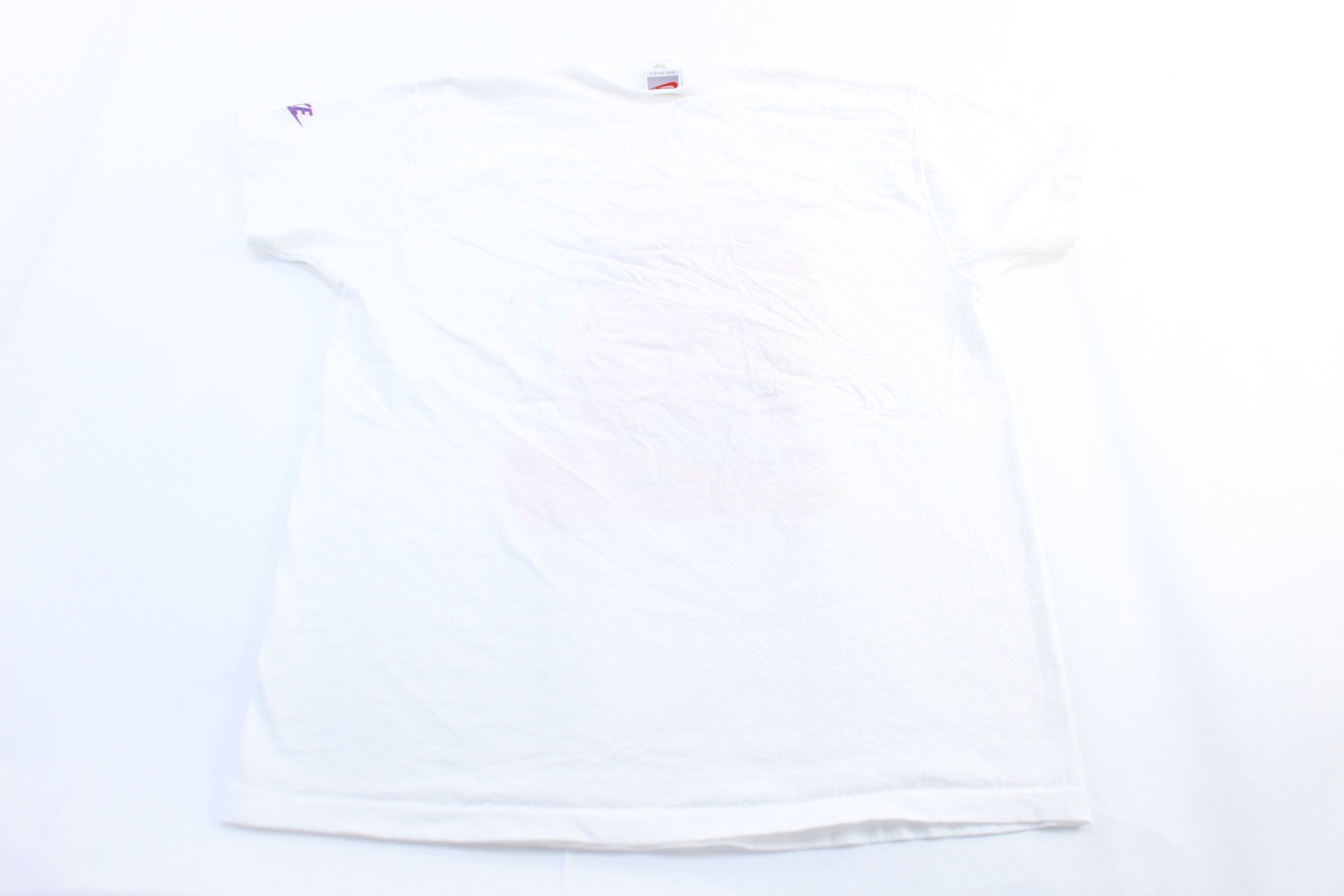 Women's 90's Nike Logo Graphic T-Shirt - ThriftedThreads.com