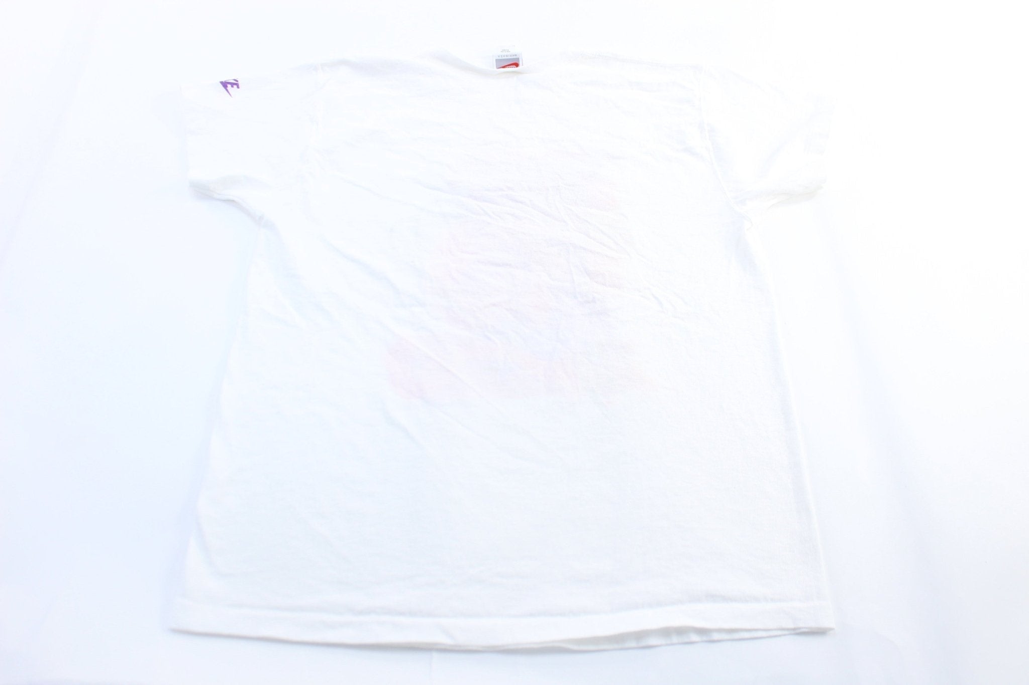 Women's 90's Nike Logo Graphic T-Shirt - T-Shirt - Thrifted Threads