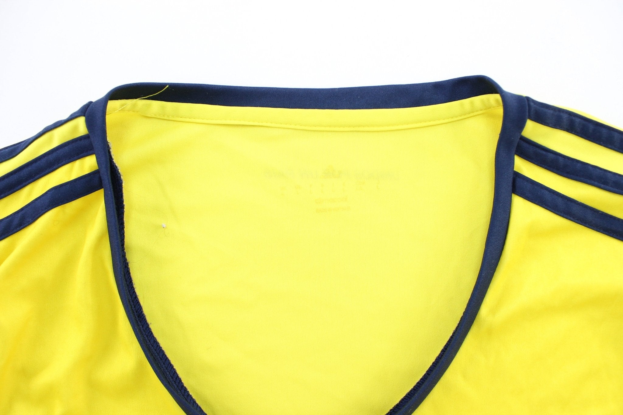 Women's Adidas Embroidered Logo Columbia Striped Soccer Jersey - ThriftedThreads.com