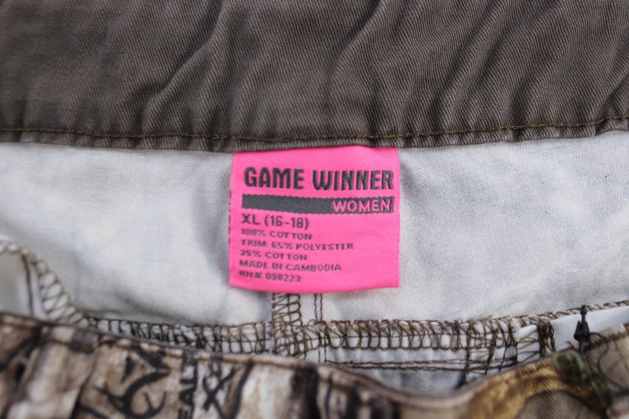 Women's Game Winner RealTree Camo Pants - Pants/Shorts - Thrifted Threads
