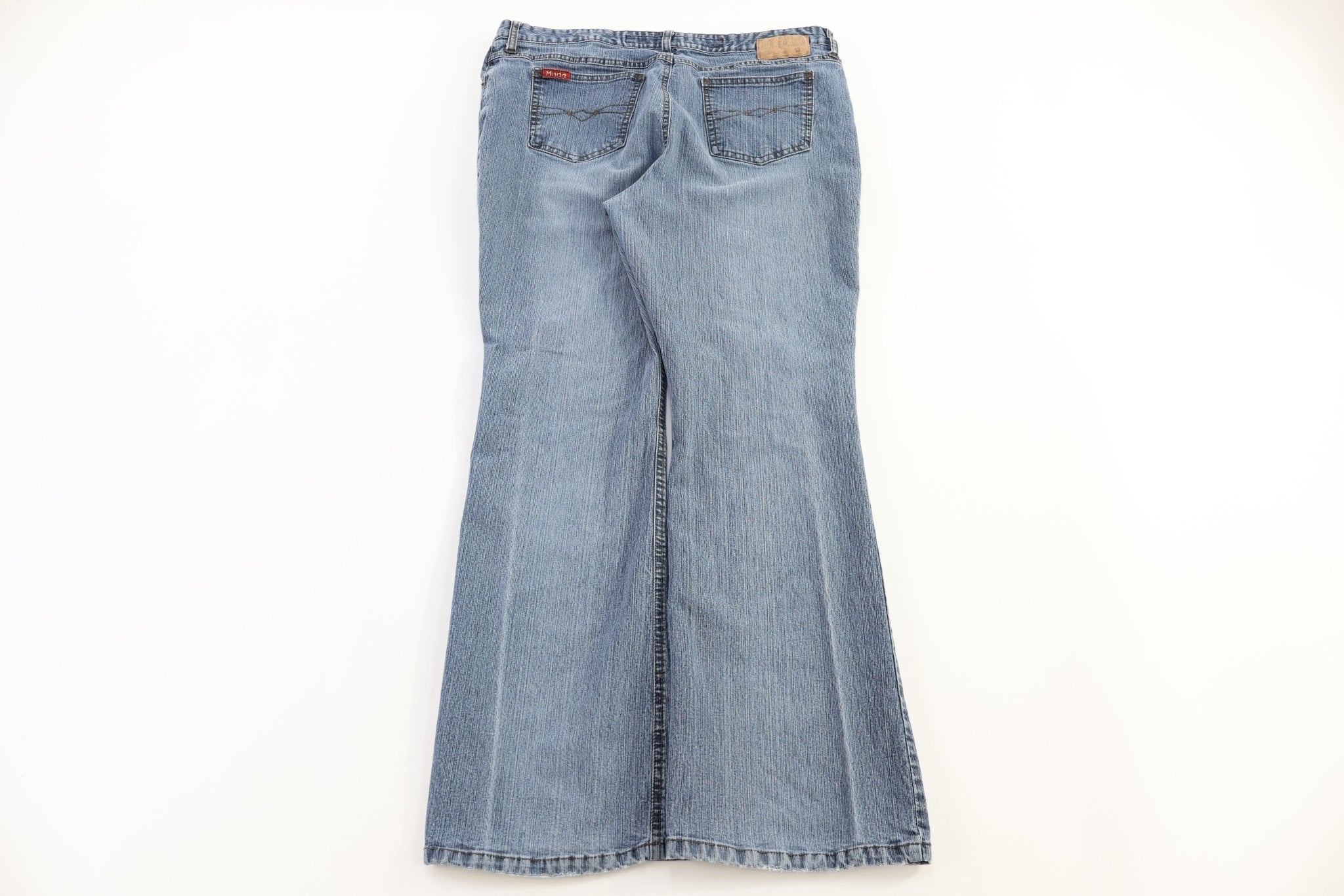 Women's Mudd Medium Wash Denim Jeans - Pants - Thrifted Threads