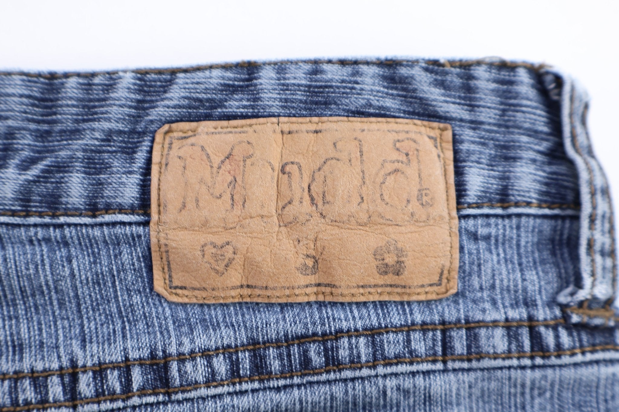 Women's Mudd Medium Wash Denim Jeans - Pants - Thrifted Threads