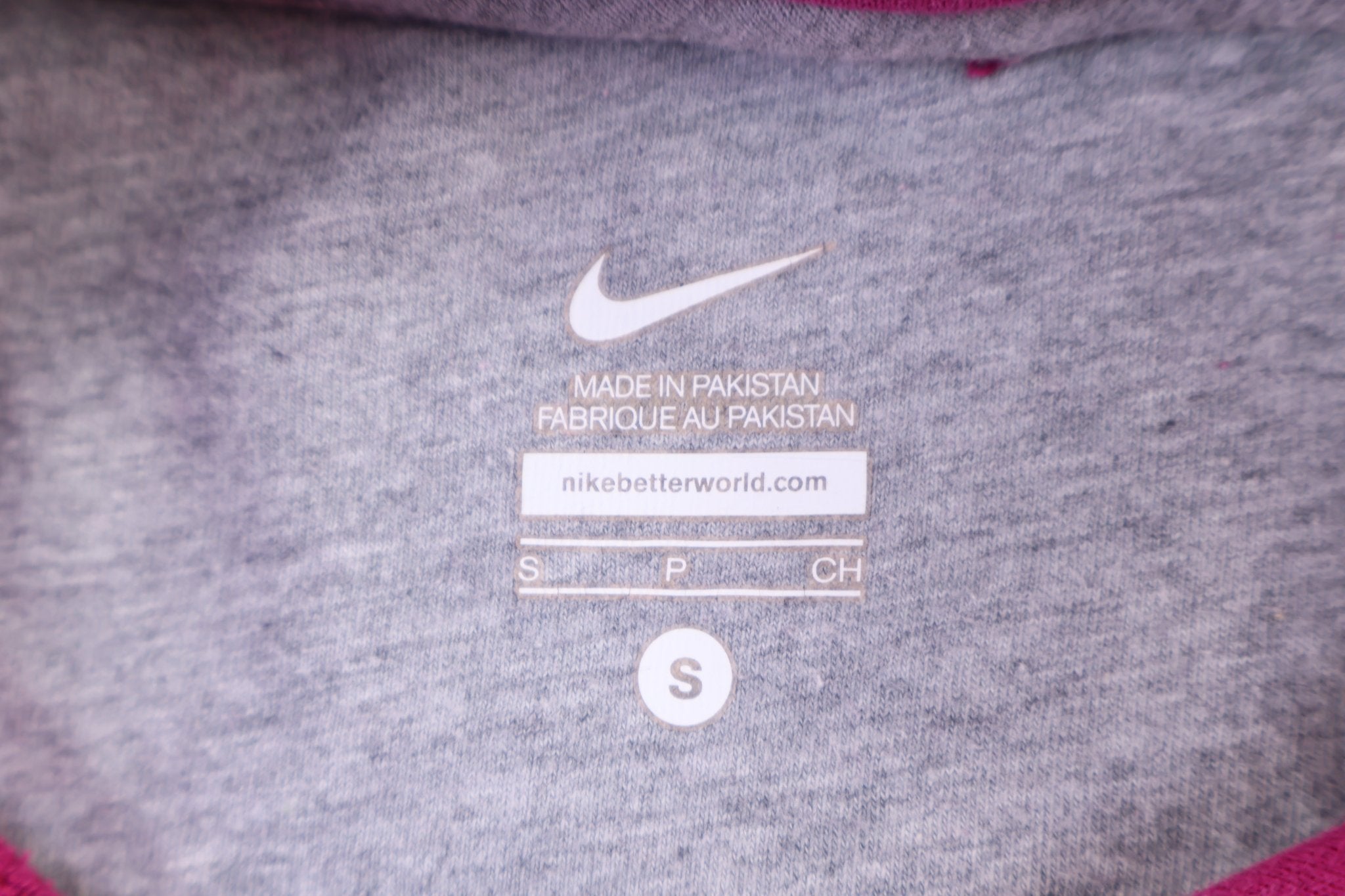 Women's Nike Embroidered Logo Pullover Hoodie - Sweatshirt - Thrifted Threads
