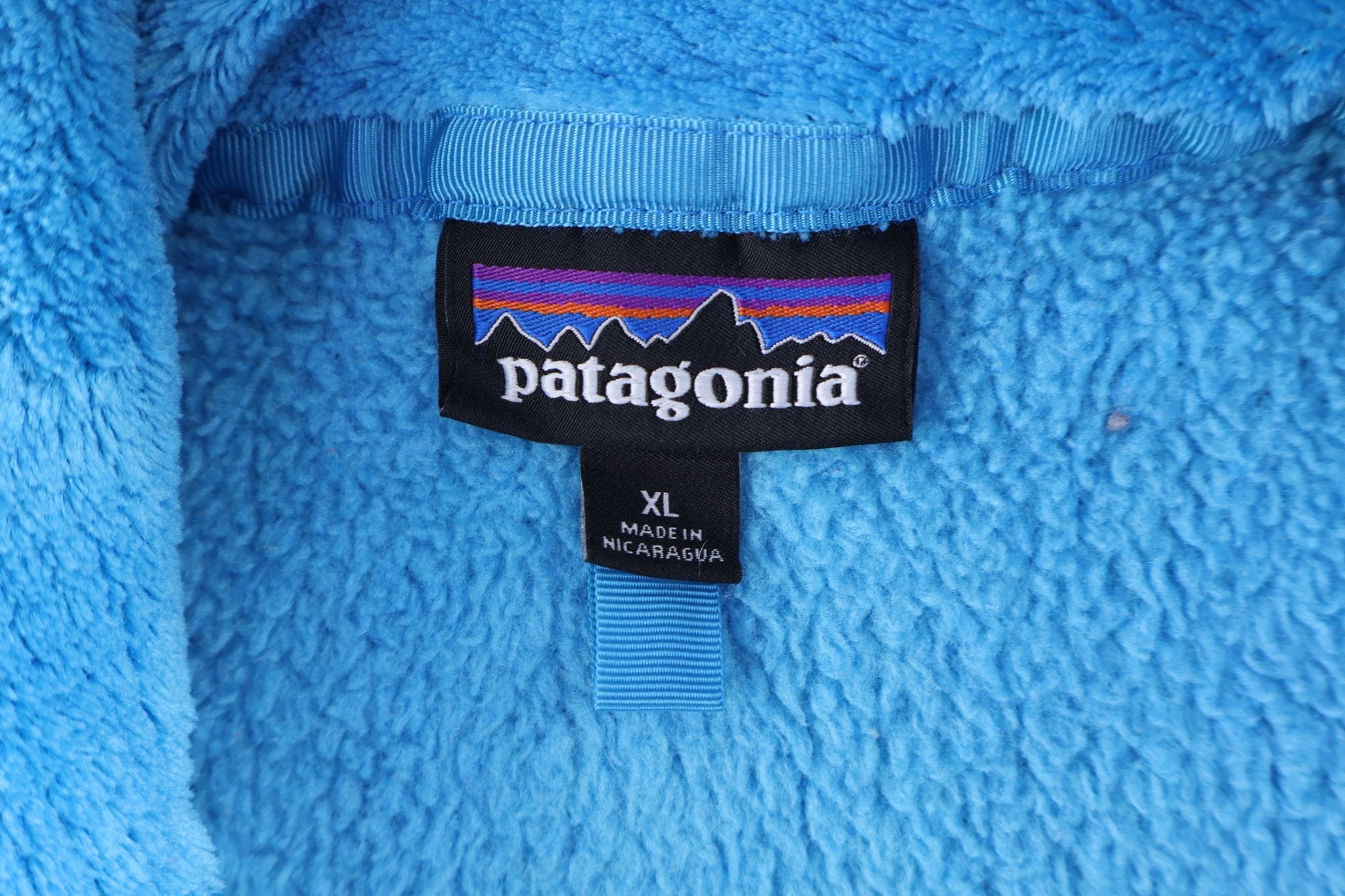 Women's Patagonia Logo Patch Blue Pullover - Sweater - Thrifted Threads