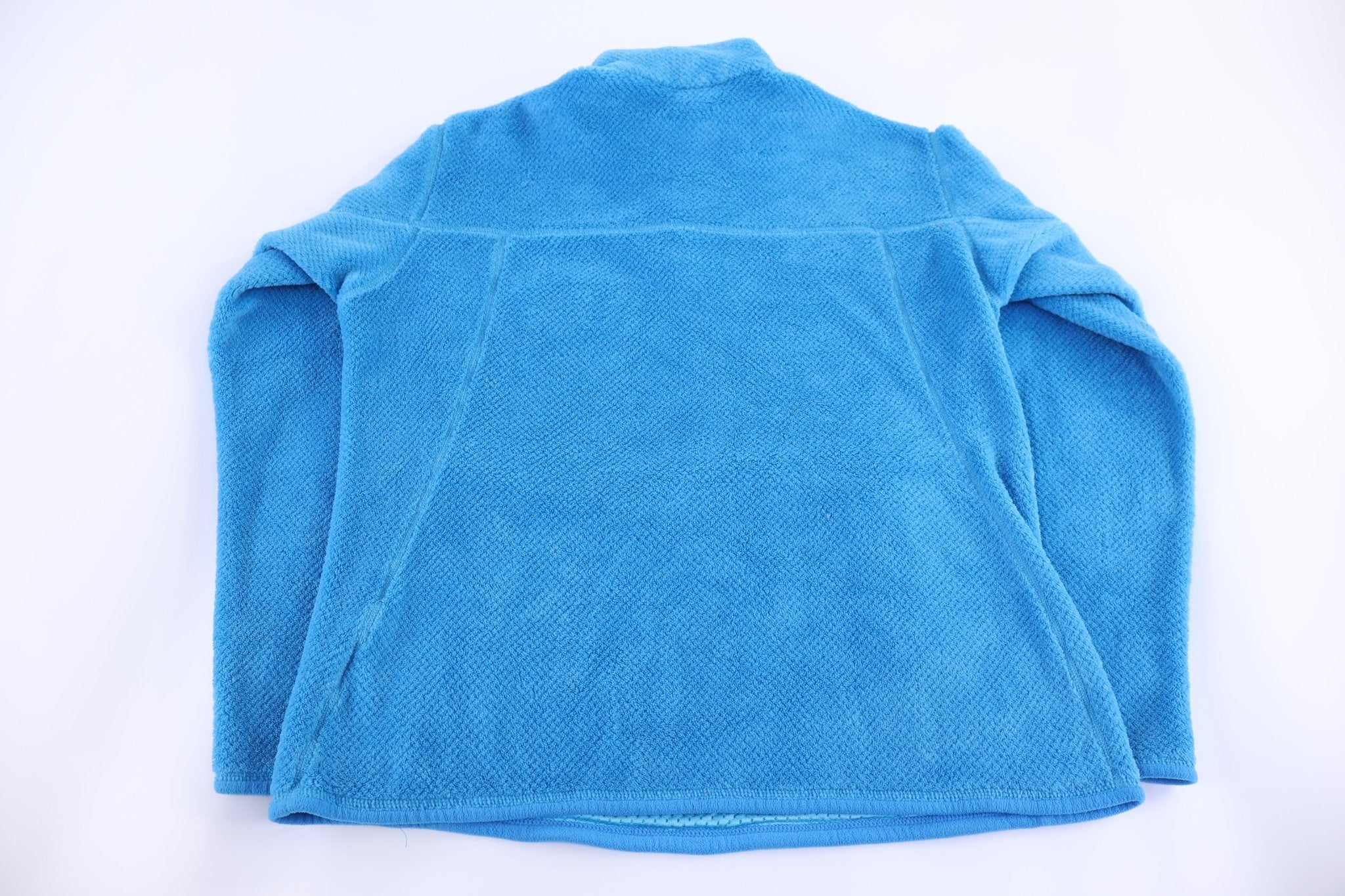Women's Patagonia Logo Patch Blue Pullover - Sweater - Thrifted Threads