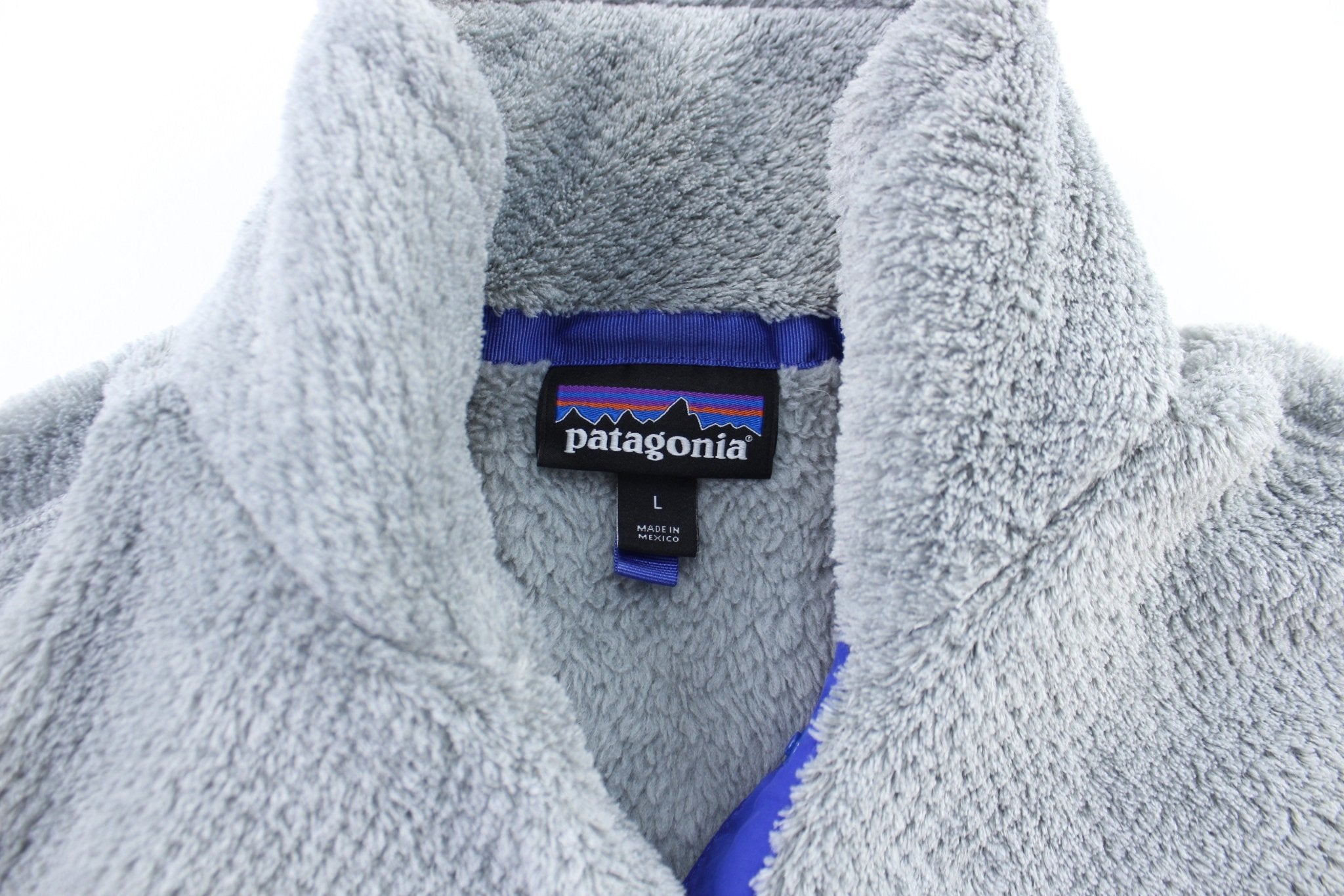Women's Patagonia Logo Patch Grey & Blue Pullover Jacket - ThriftedThreads.com