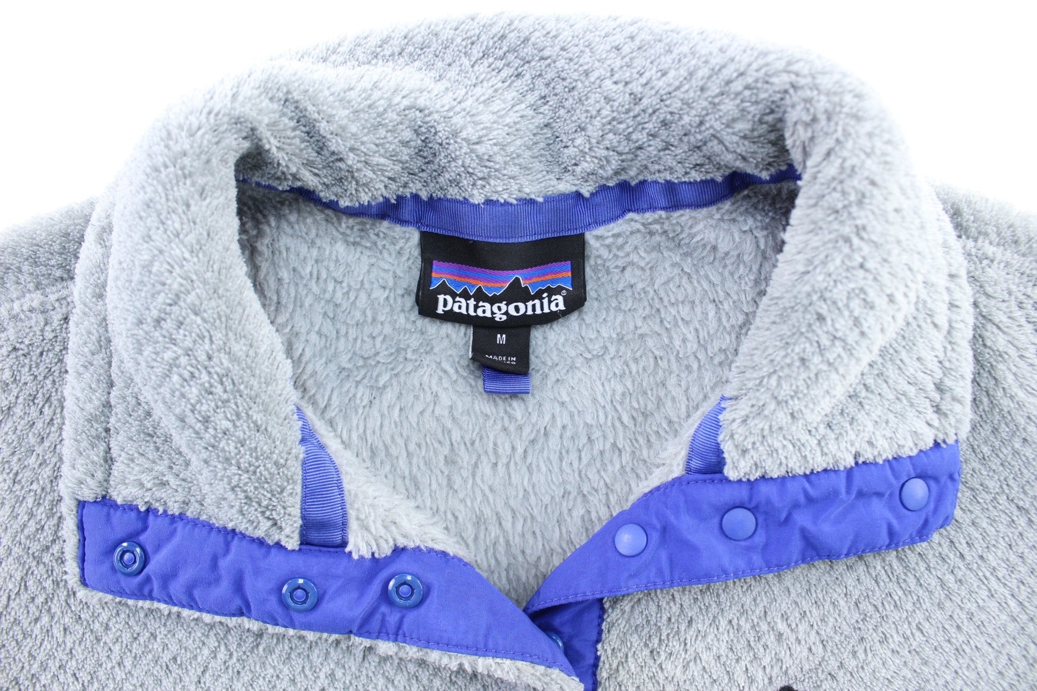 Women's Patagonia Logo Patch Grey & Blue Pullover Jacket - ThriftedThreads.com