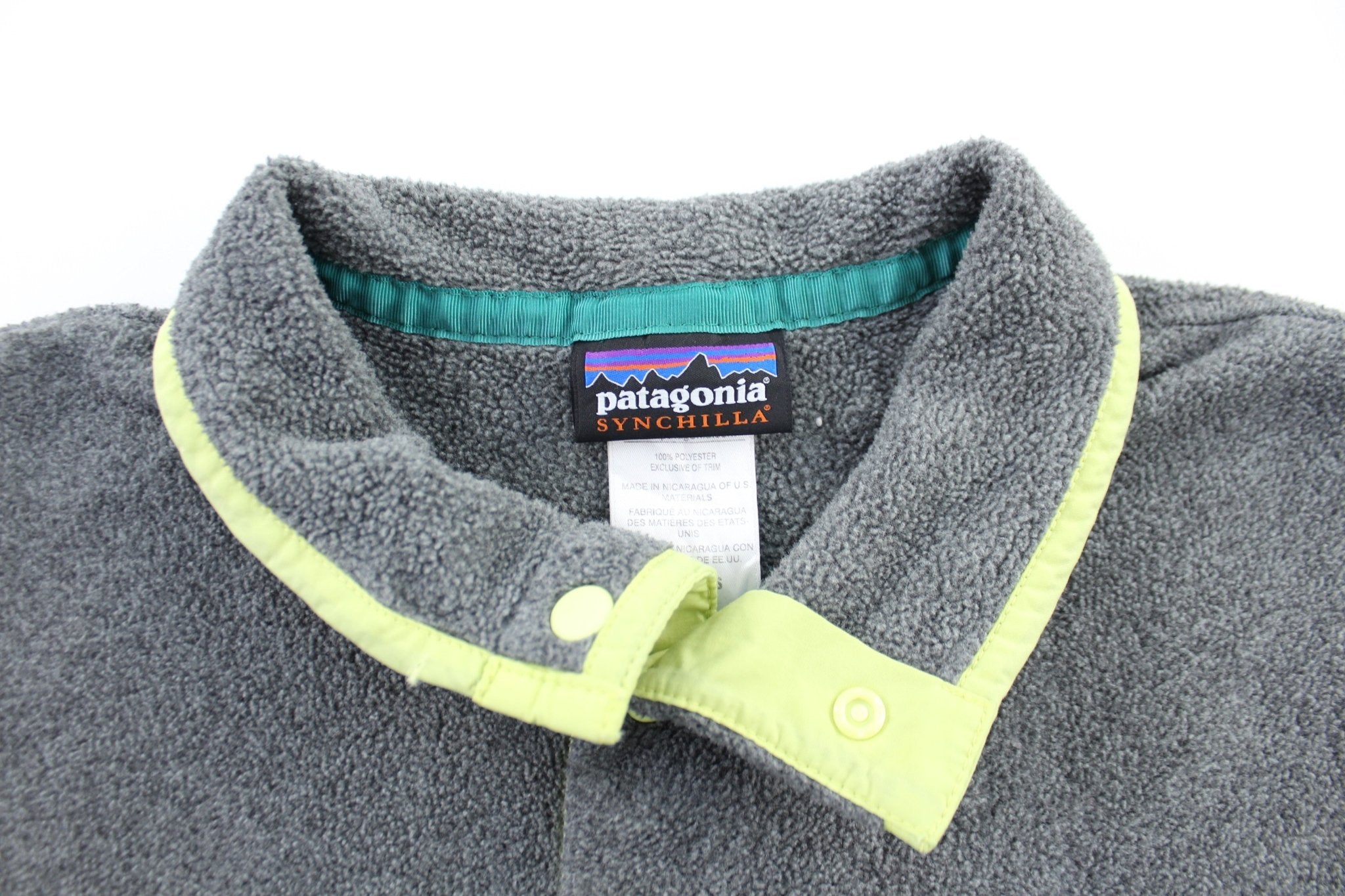 Women's Patagonia Logo Patch Grey & Neon Pullover Jacket - ThriftedThreads.com