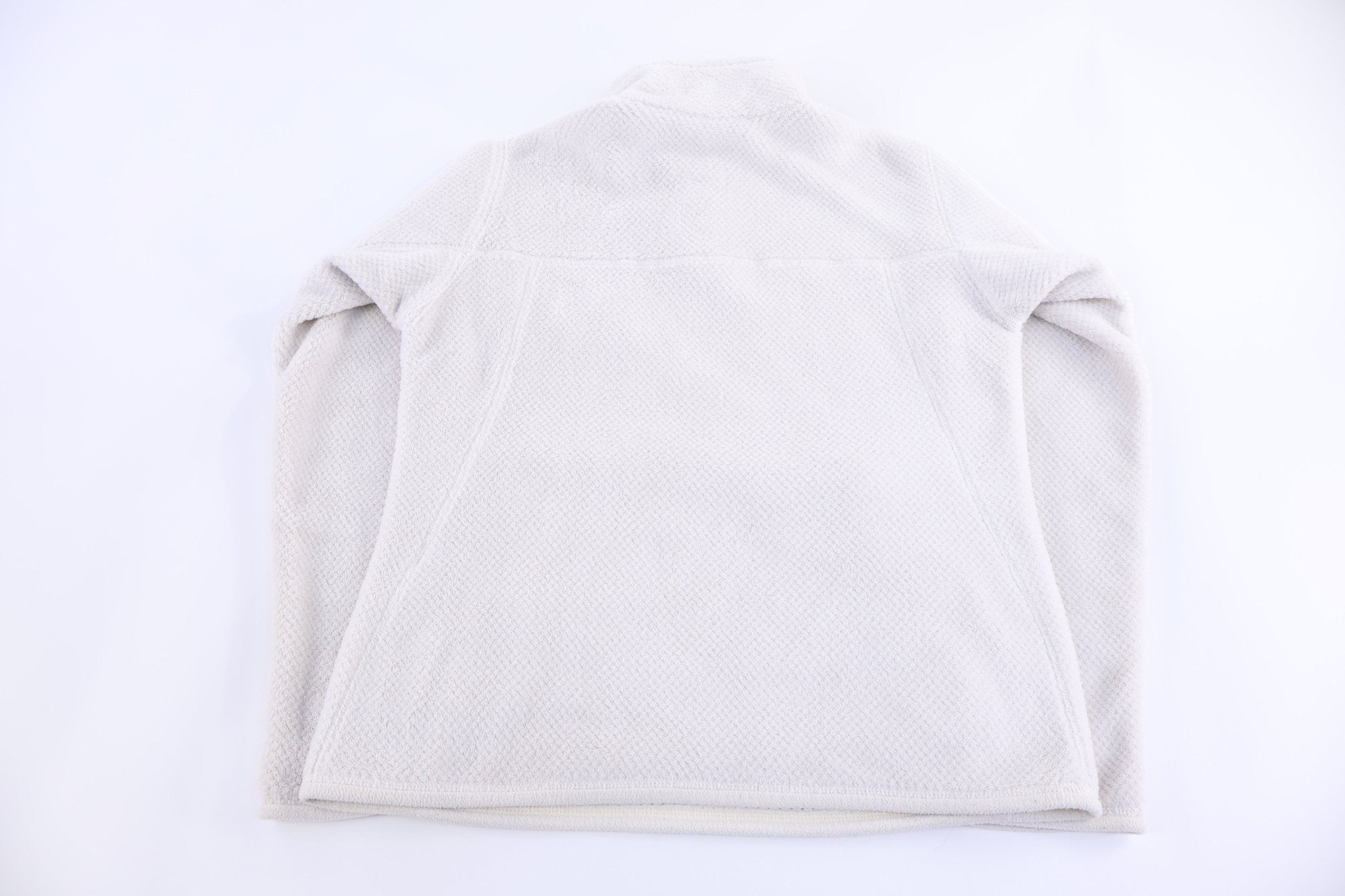 Women's Patagonia Logo Patch White Pullover Sweater - Sweater - Thrifted Threads
