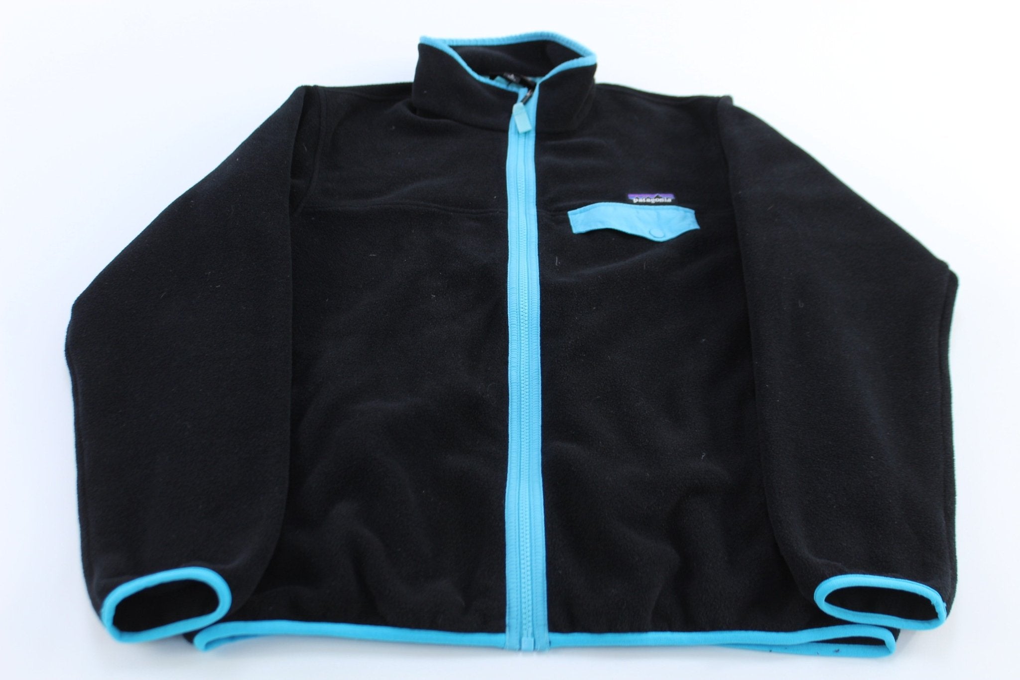 Women's Patagonia Synchilla Blue & Black Full Zip Jacket - ThriftedThreads.com