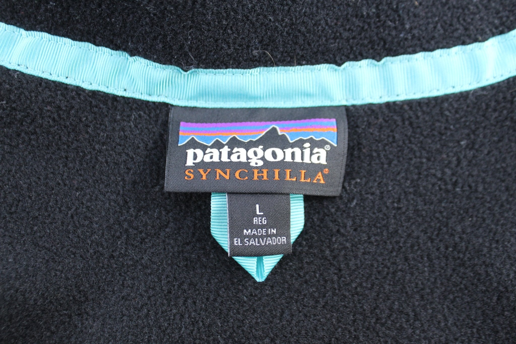 Women's Patagonia Synchilla Blue & Black Full Zip Jacket - ThriftedThreads.com