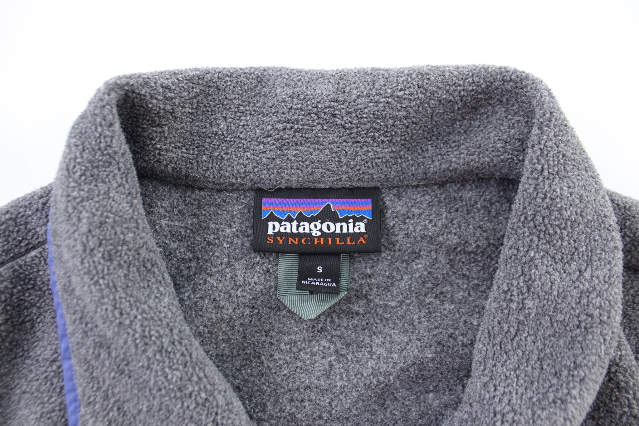 Women's Patagonia Synchilla Grey & Blue Zip Up Jacket - ThriftedThreads.com