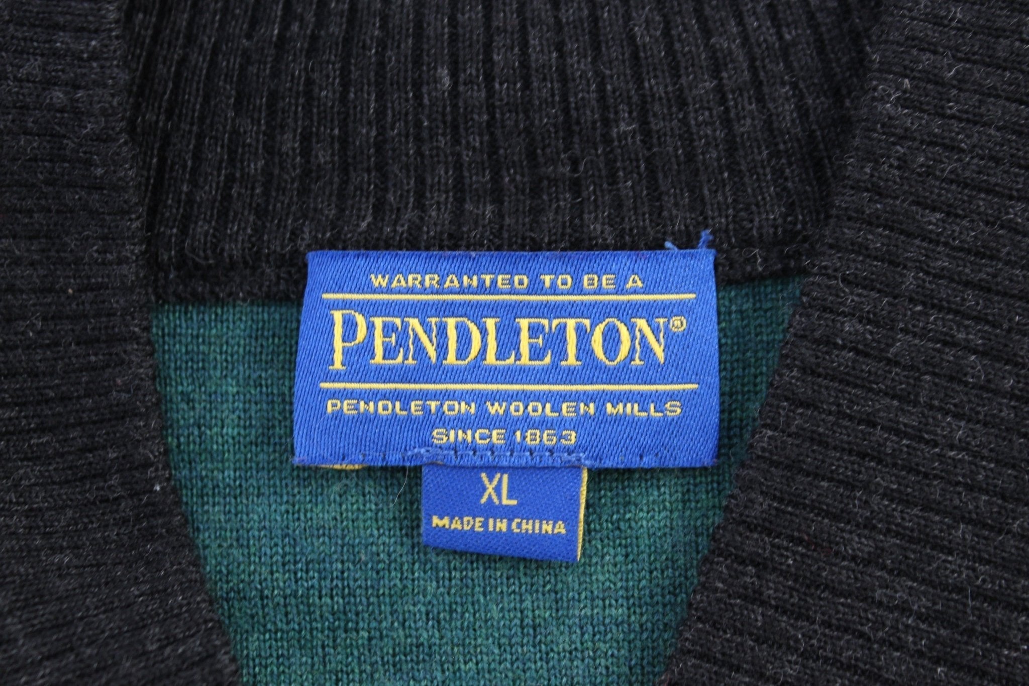 Women's Pendleton Aztec Patterned LS Shirt - Sweater - Thrifted Threads
