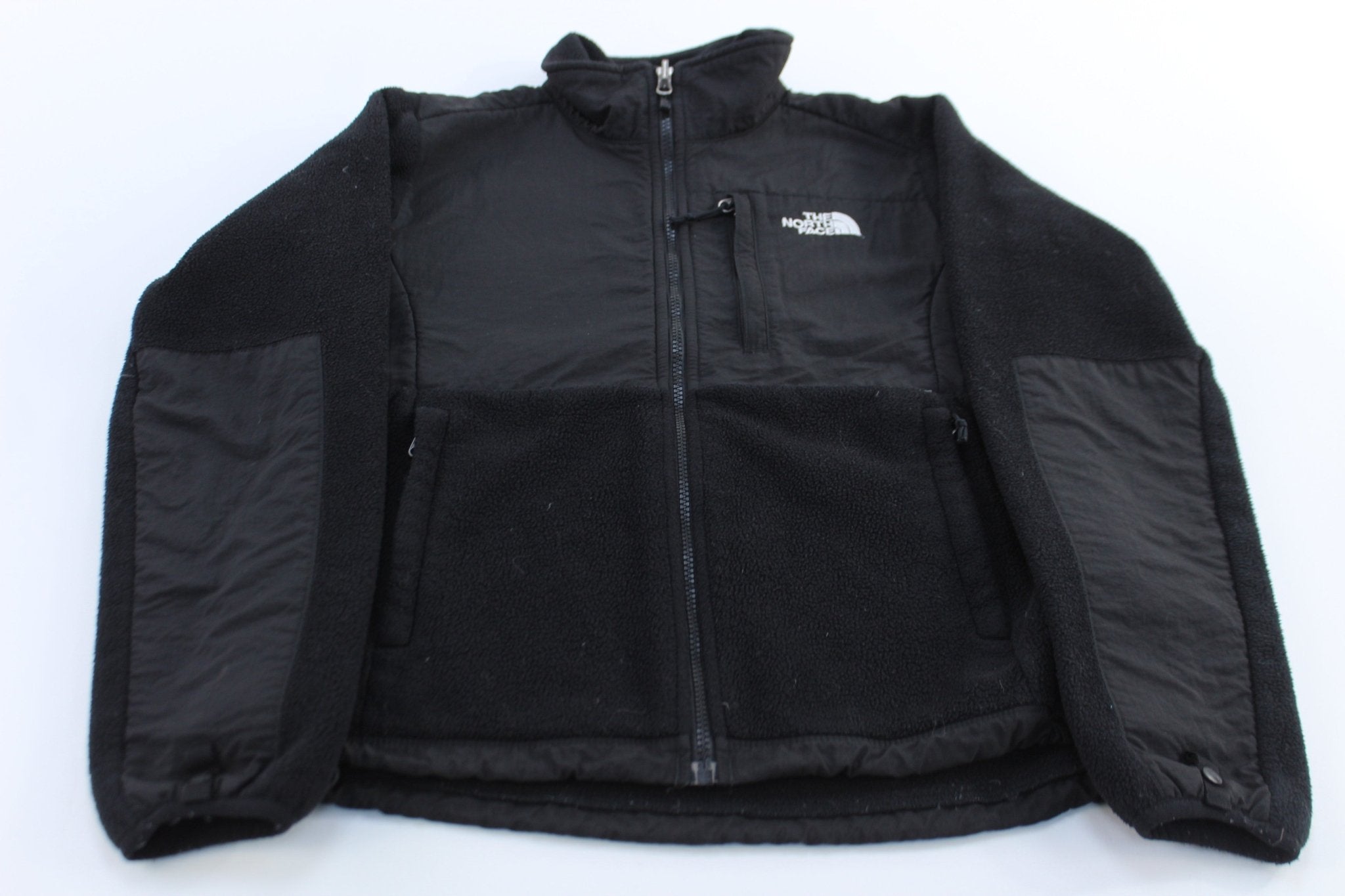 Women's The North Face Embroidered Logo Black Denali Fleece Jacket - ThriftedThreads.com