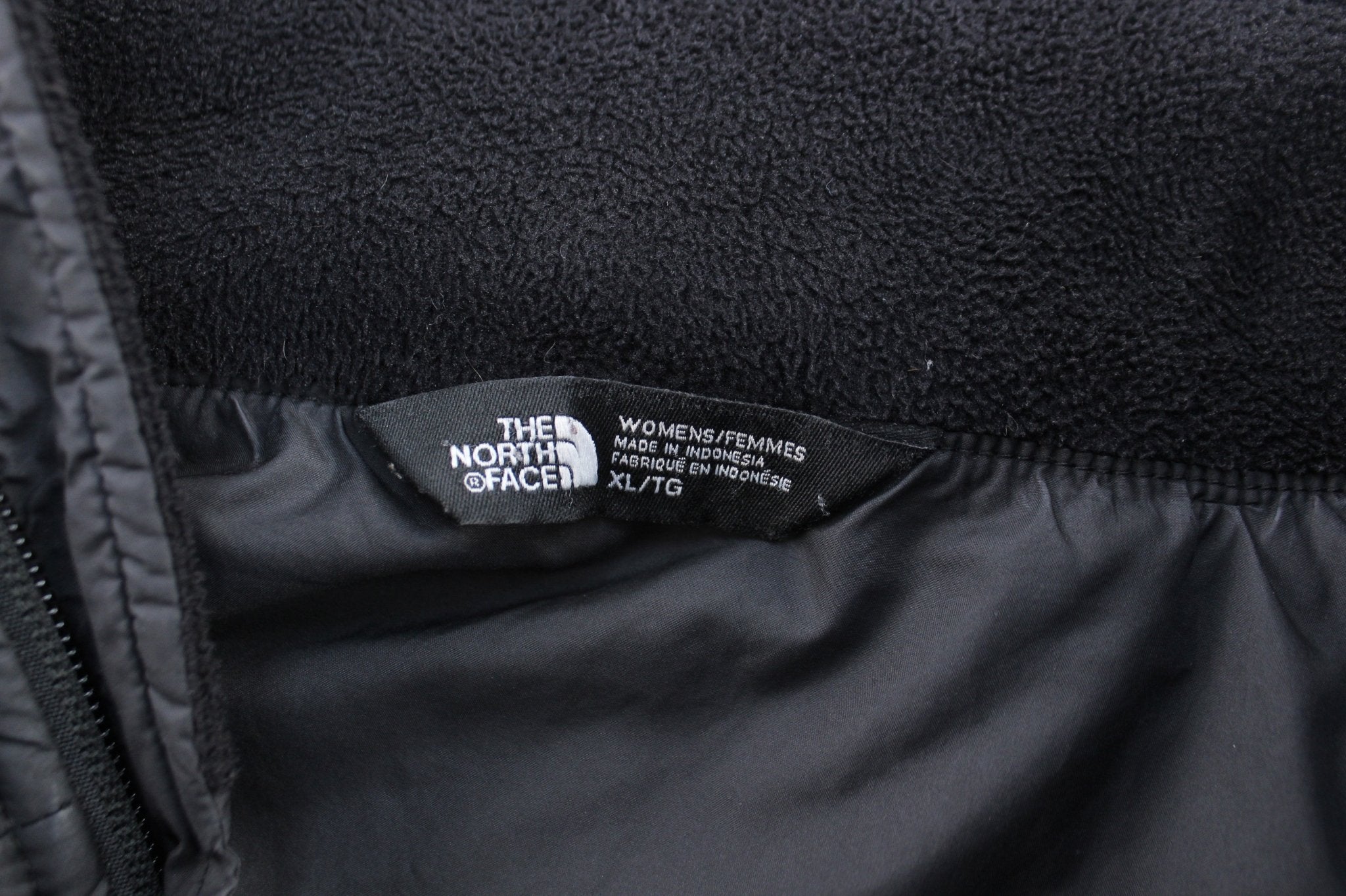 Women's The North Face Embroidered Logo Black Zip Up Jacket - ThriftedThreads.com