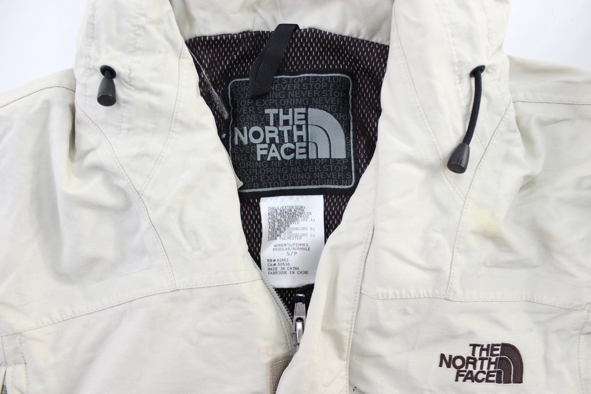 Women's The North Face Embroidered Logo Light Beige & Green Zip Up Jacket - ThriftedThreads.com