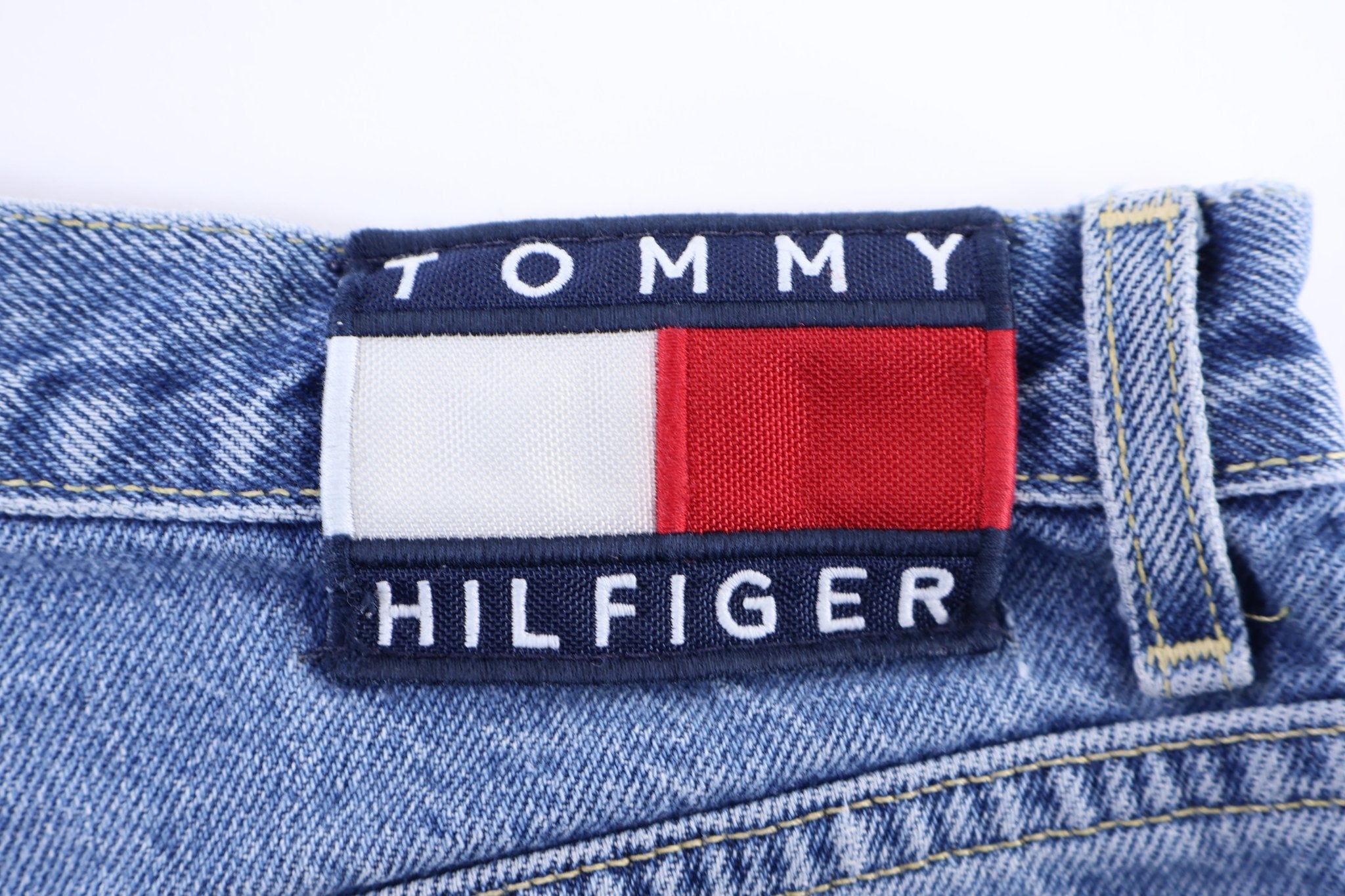 Women's Tommy Hilfiger Light Wash Denim Jeans - Pants - Thrifted Threads