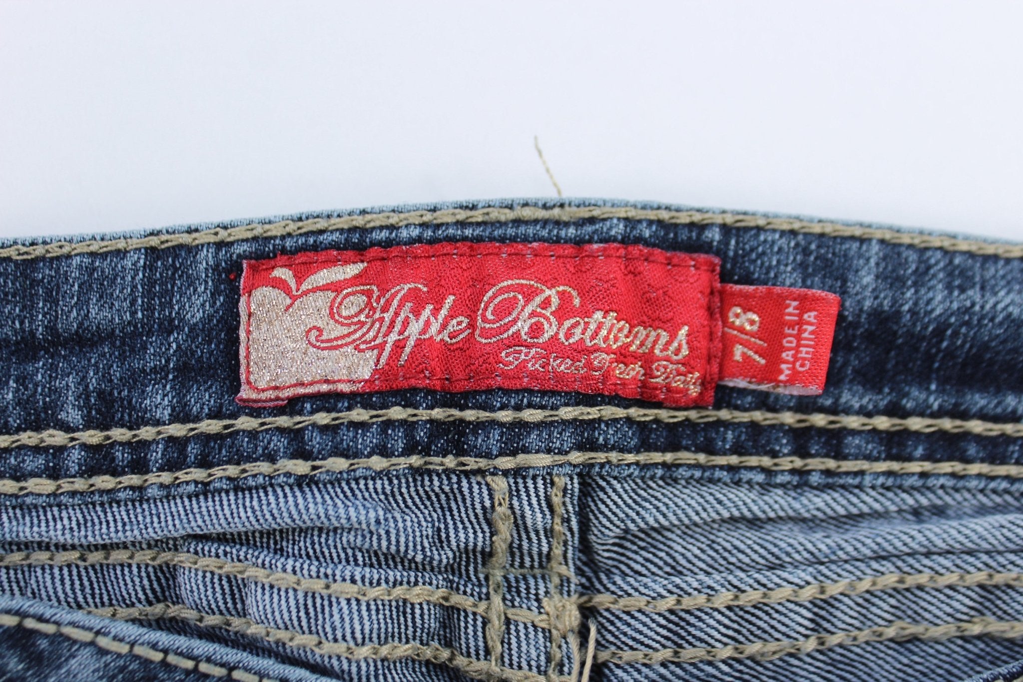 Women's Y2K Apple Bottom Denim Jeans - ThriftedThreads.com