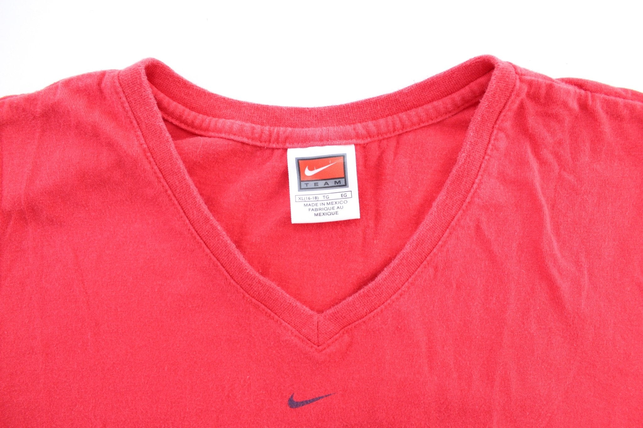 Women's Y2K Nike Logo St. Louis Cardinals T-Shirt - ThriftedThreads.com