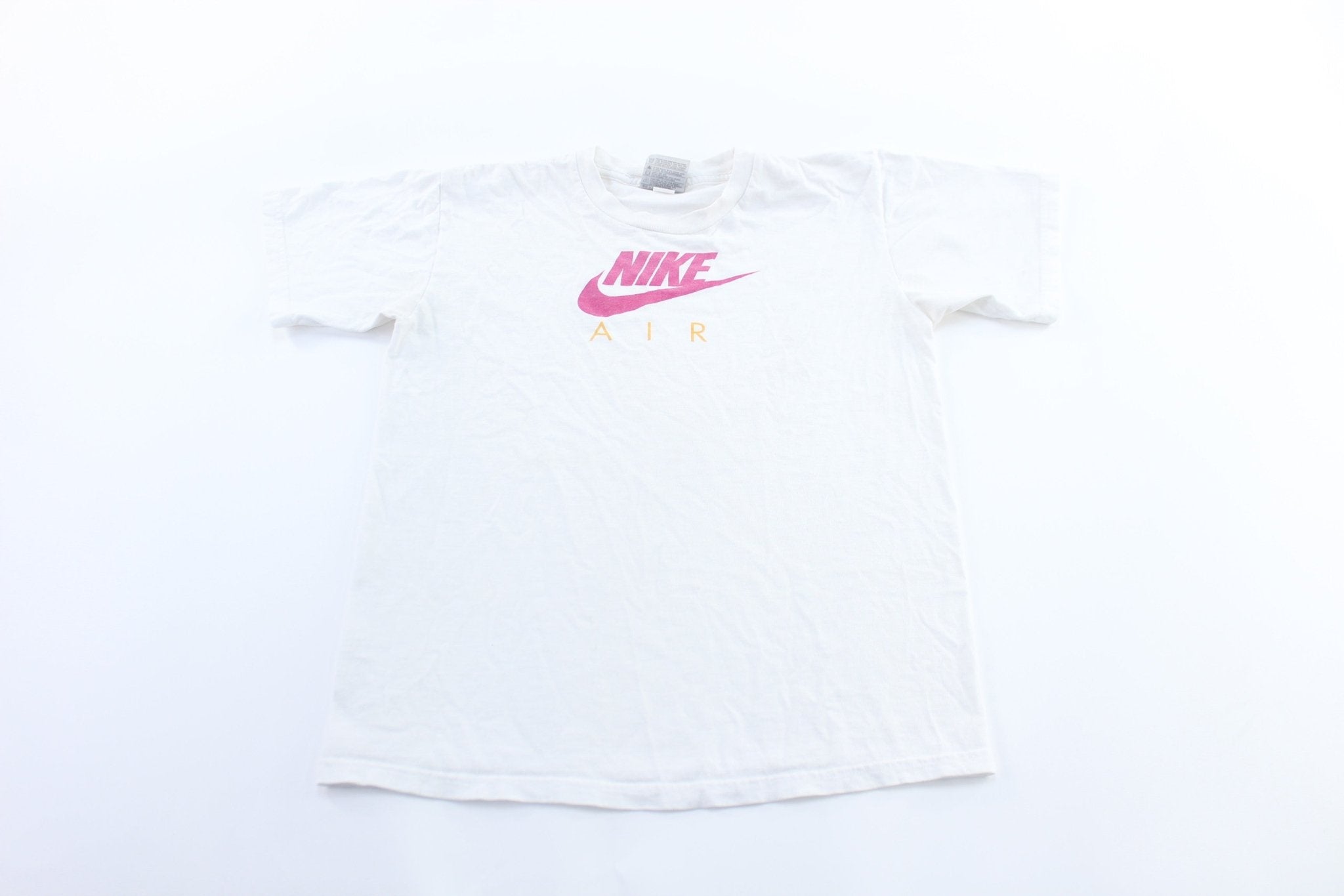 Women's Y2K Nike Logo White T - Shirt - ThriftedThreads.com