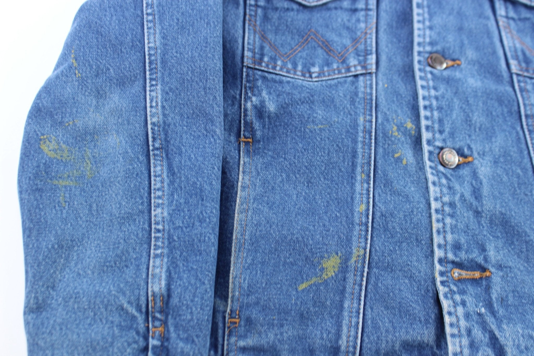 Wrangler Blanket Lined Denim Trucker Jacket - ThriftedThreads.com