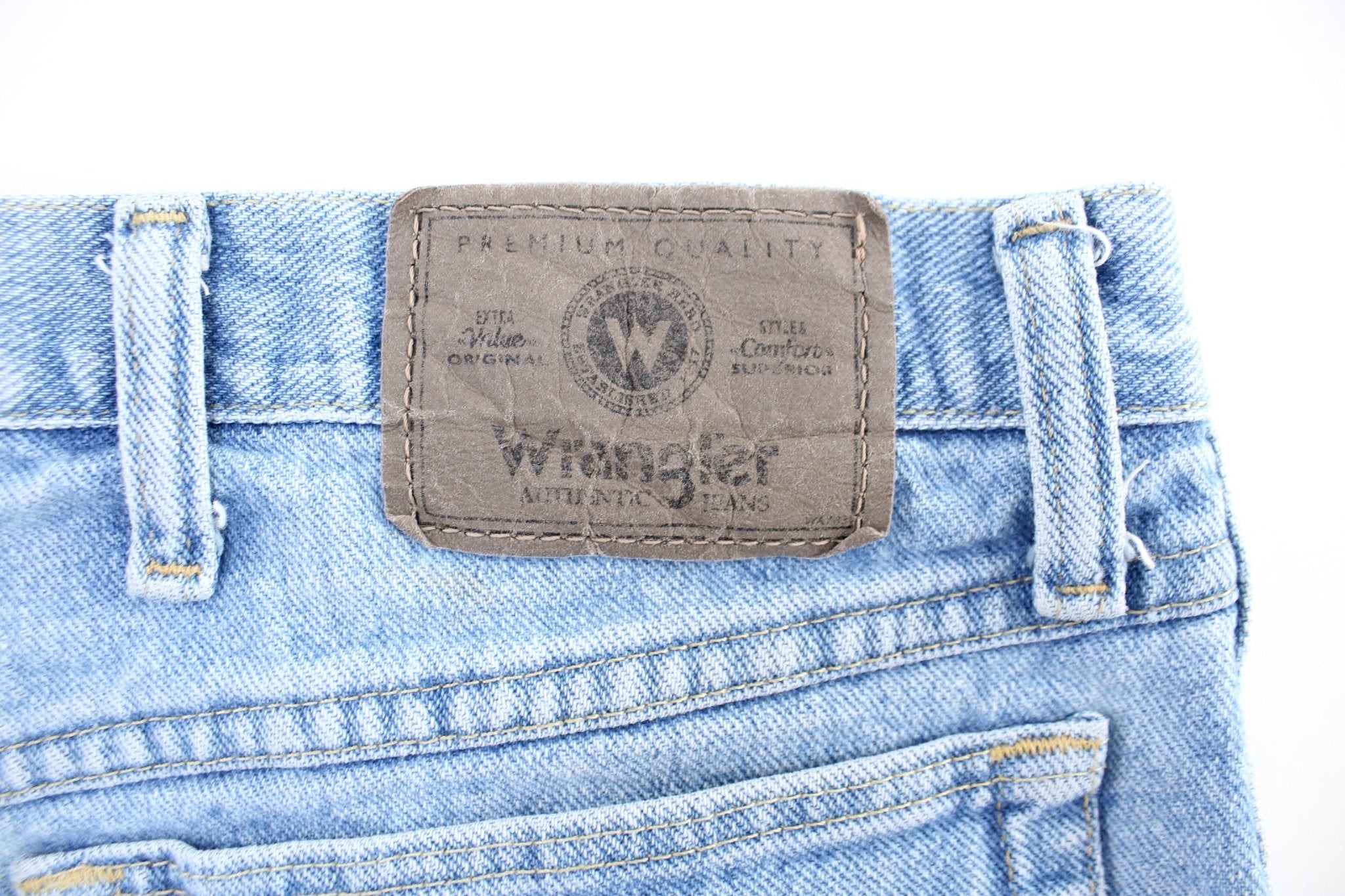 Wrangler Light Wash Denim Shorts - ThriftedThreads.com