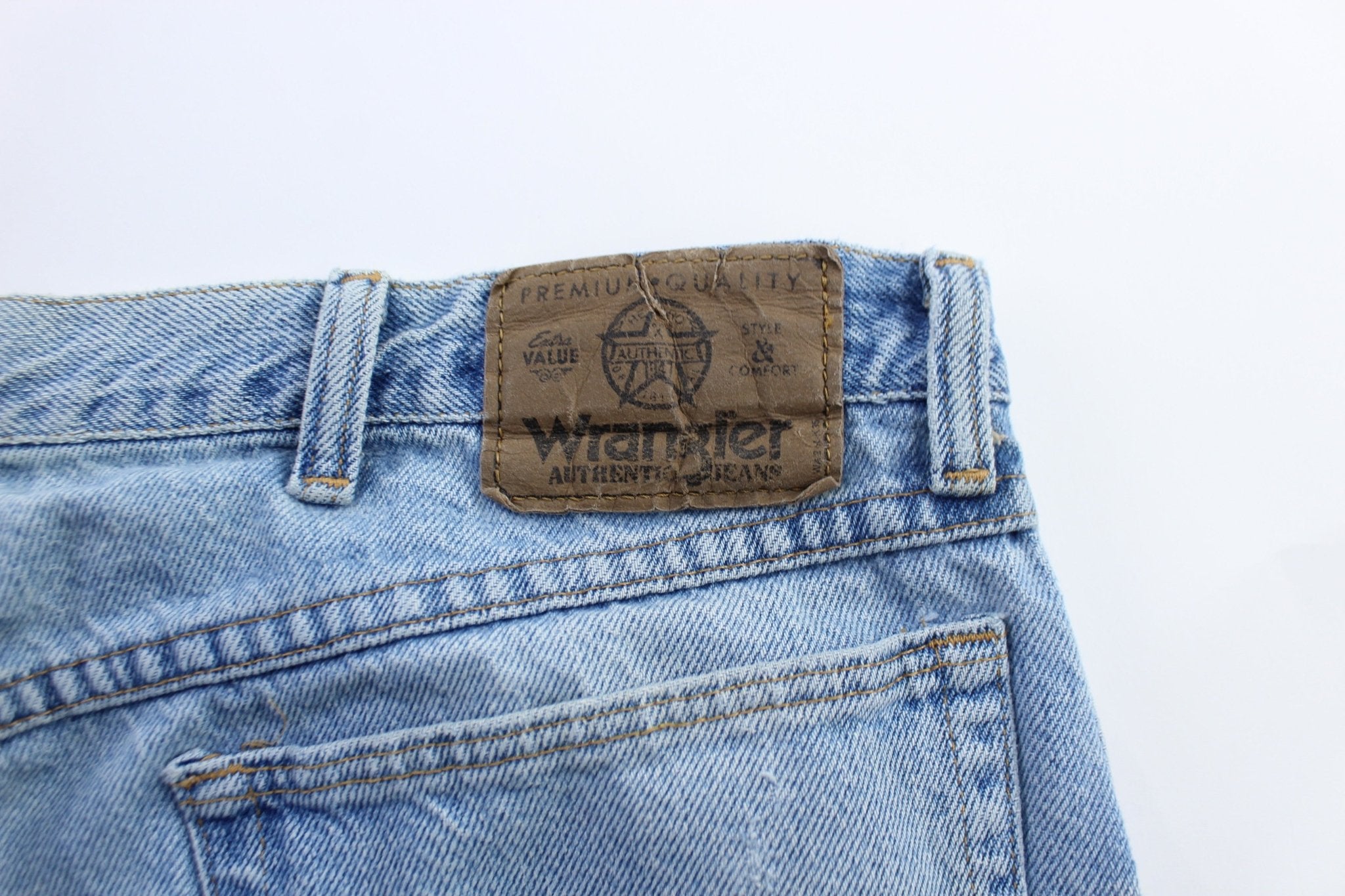 Wrangler Light Wash Denim Shorts - ThriftedThreads.com