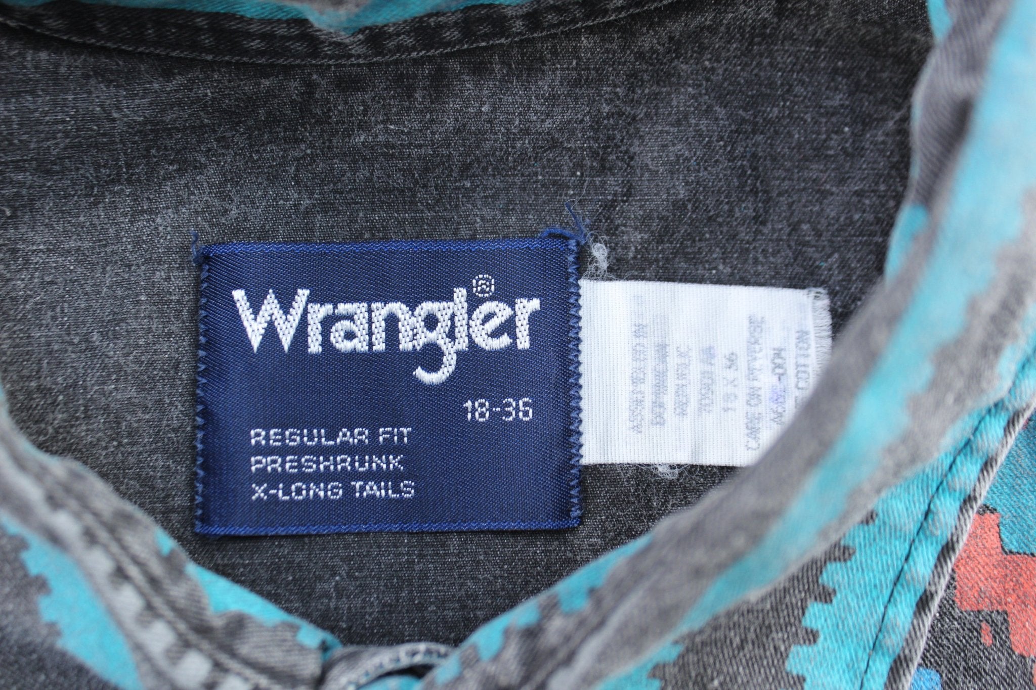 Wrangler Western Patterned LS Button Down - ThriftedThreads.com