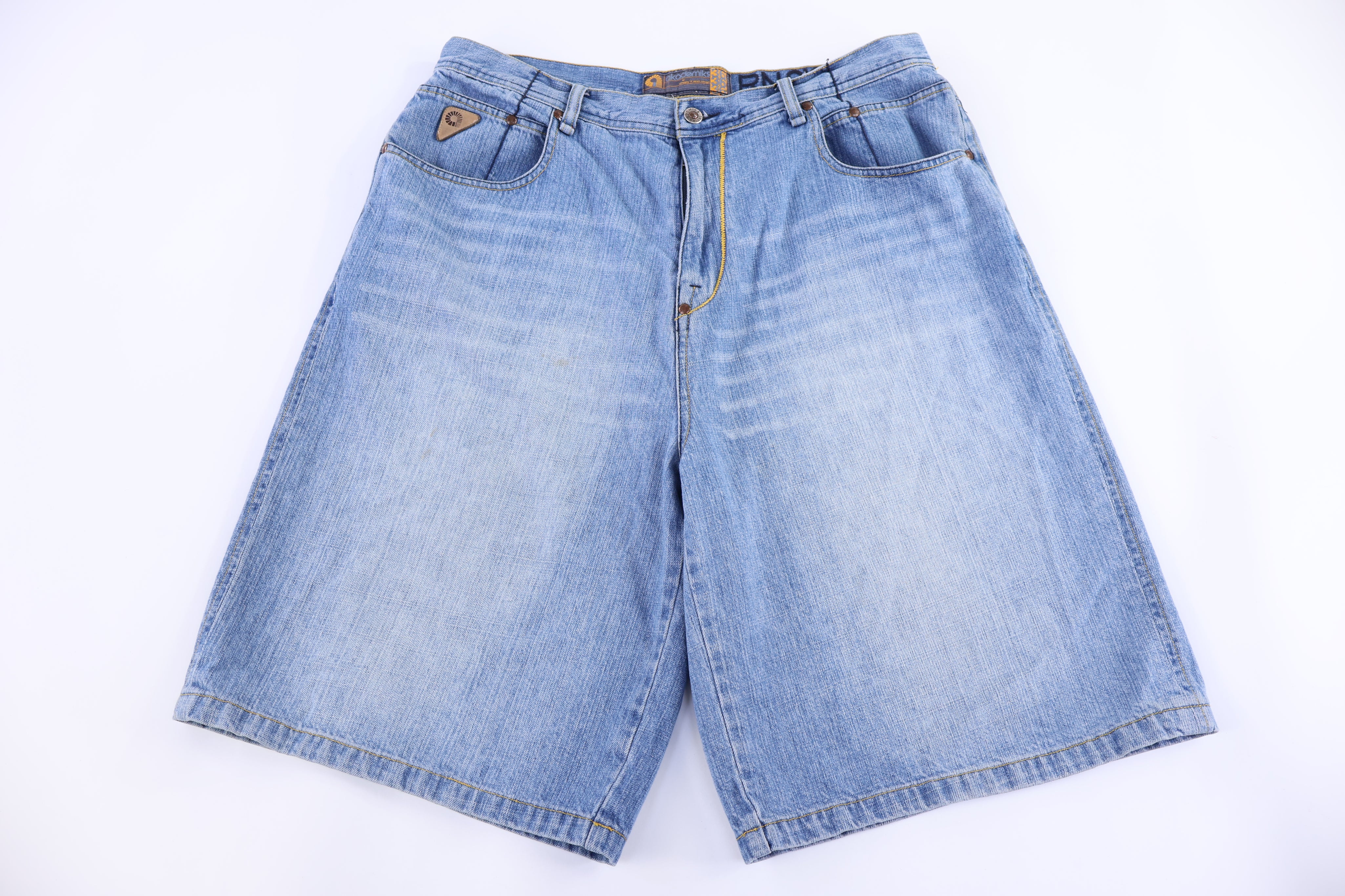 Y2K Akademiks Light Wash Denim Shorts - Pants/Shorts - Thrifted Threads
