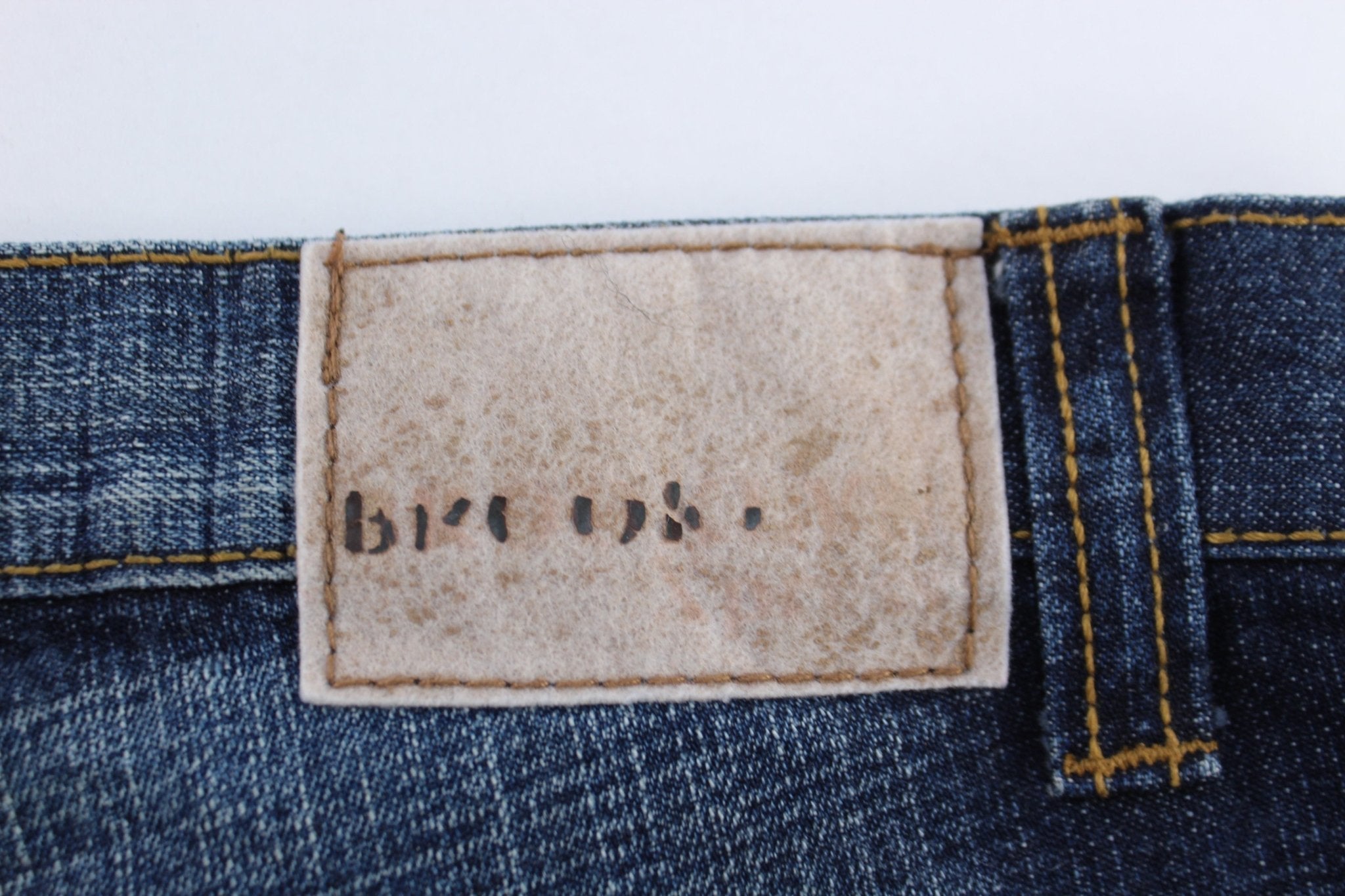 Y2K Brooklyn Xpress Dark Wash Denim Shorts - Pants/Shorts - Thrifted Threads