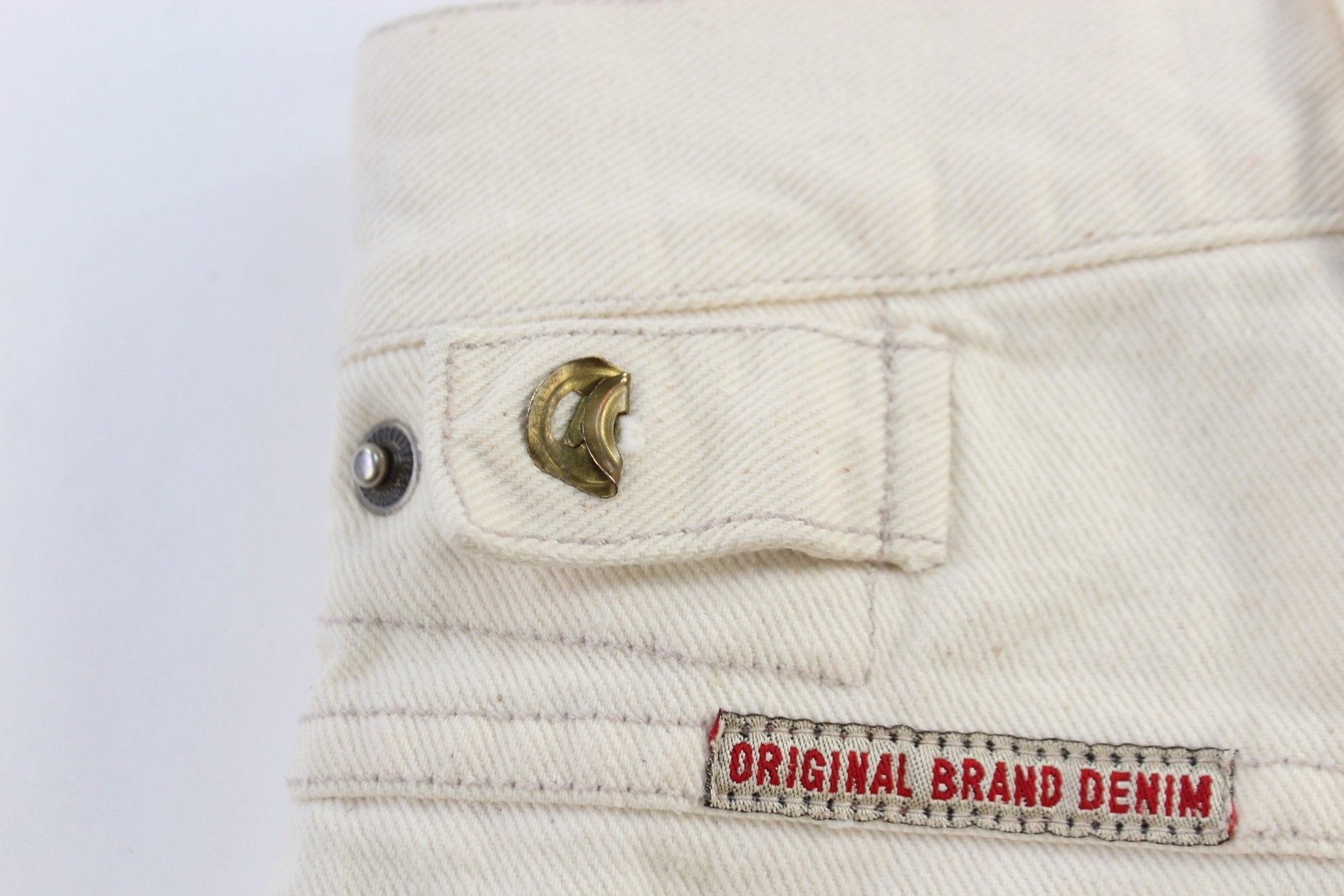Y2K Fubu Cream Baggy shorts - Pants/Shorts - Thrifted Threads