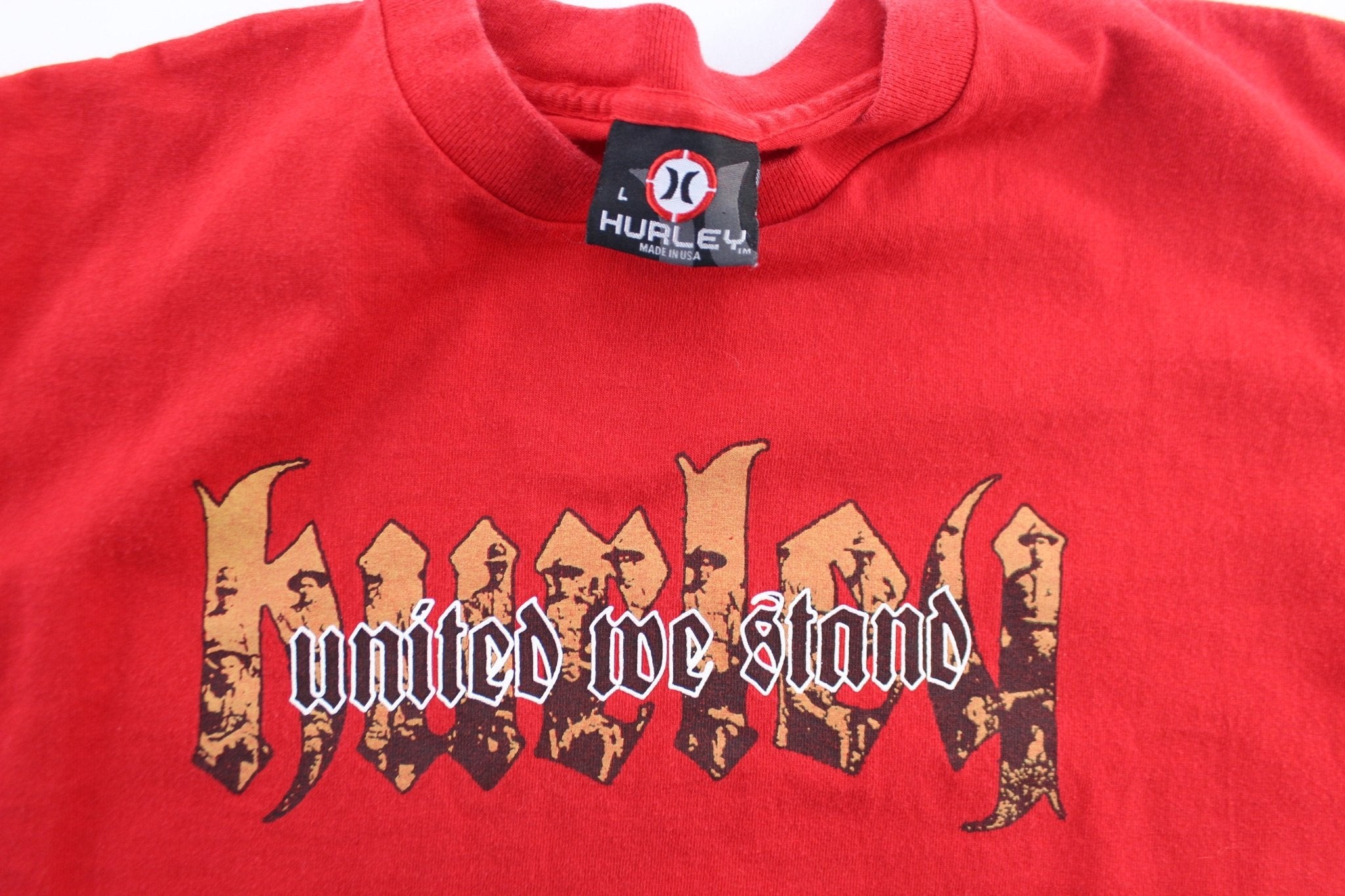 Y2K Hurley United We Stand T-Shirt - ThriftedThreads.com