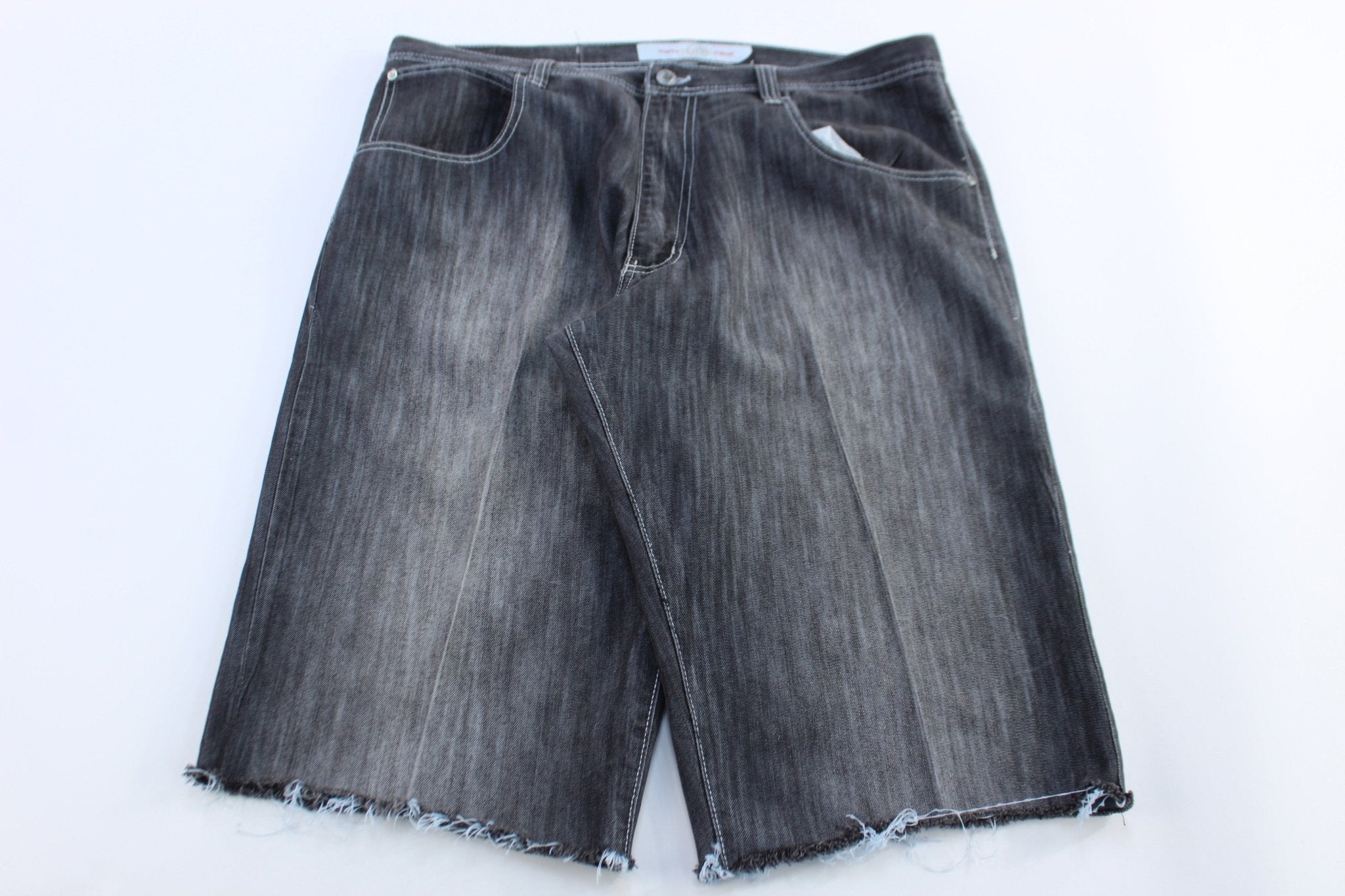 Y2K Lot 29 Black Denim Shorts - ThriftedThreads.com
