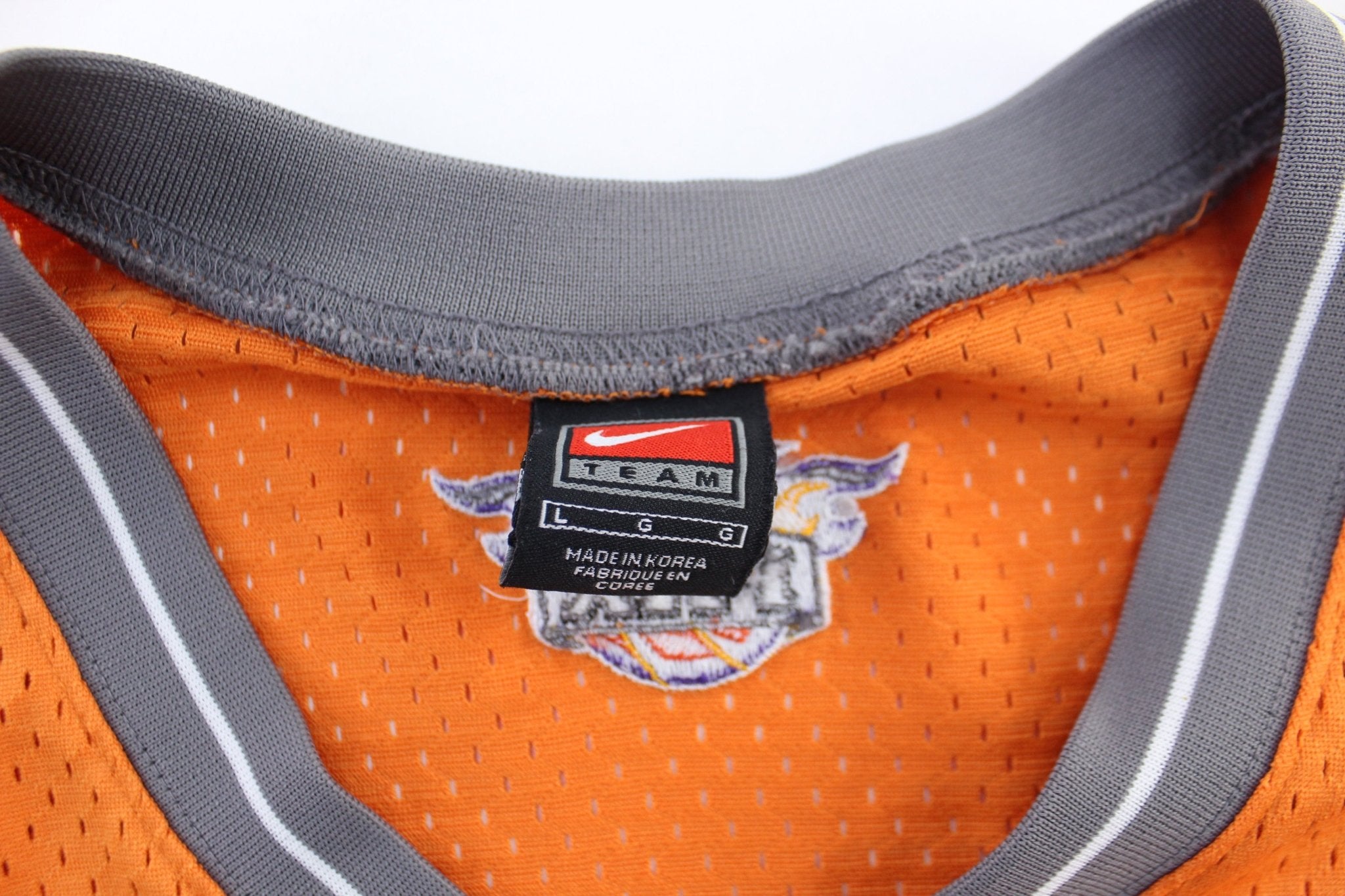 Y2K Nike Embroidered Logo Phoenix Suns Amar'e Stoudemire Jersey - ThriftedThreads.com
