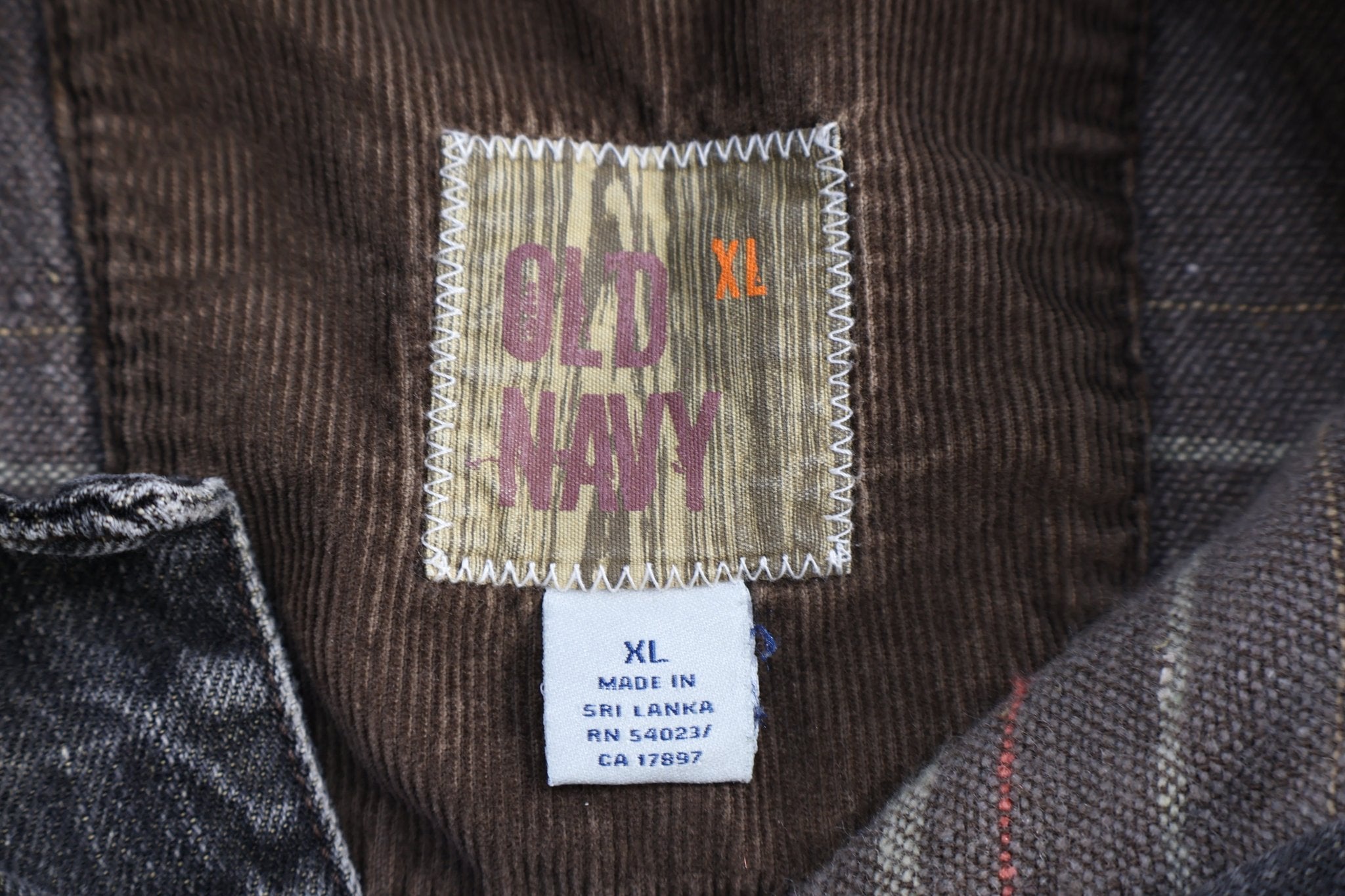 Y2K Old Navy Dark Wash Denim Trucker Jacket - Jacket - Thrifted Threads