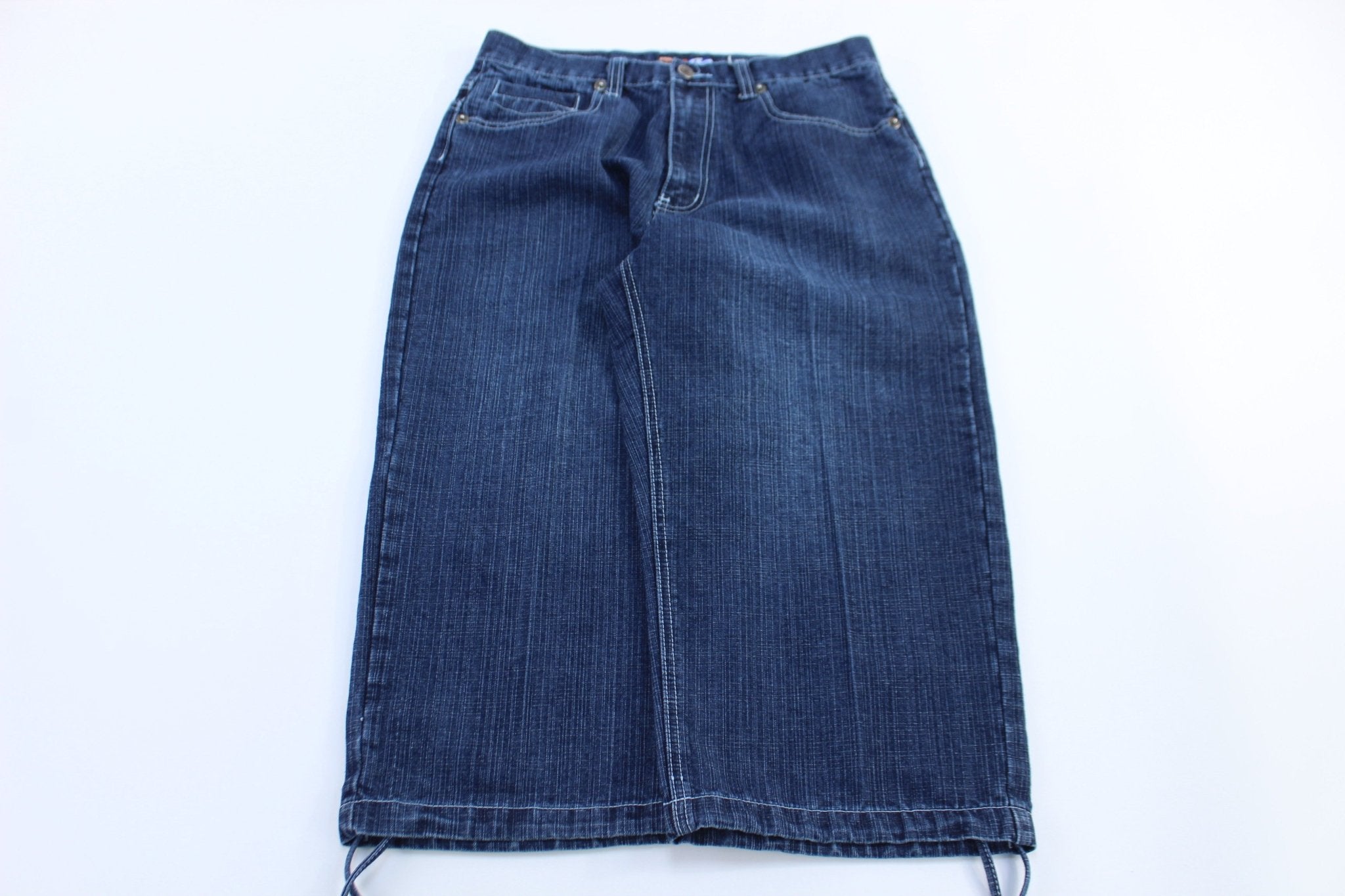 Y2K Raw Blue Capri Denim Pants - ThriftedThreads.com