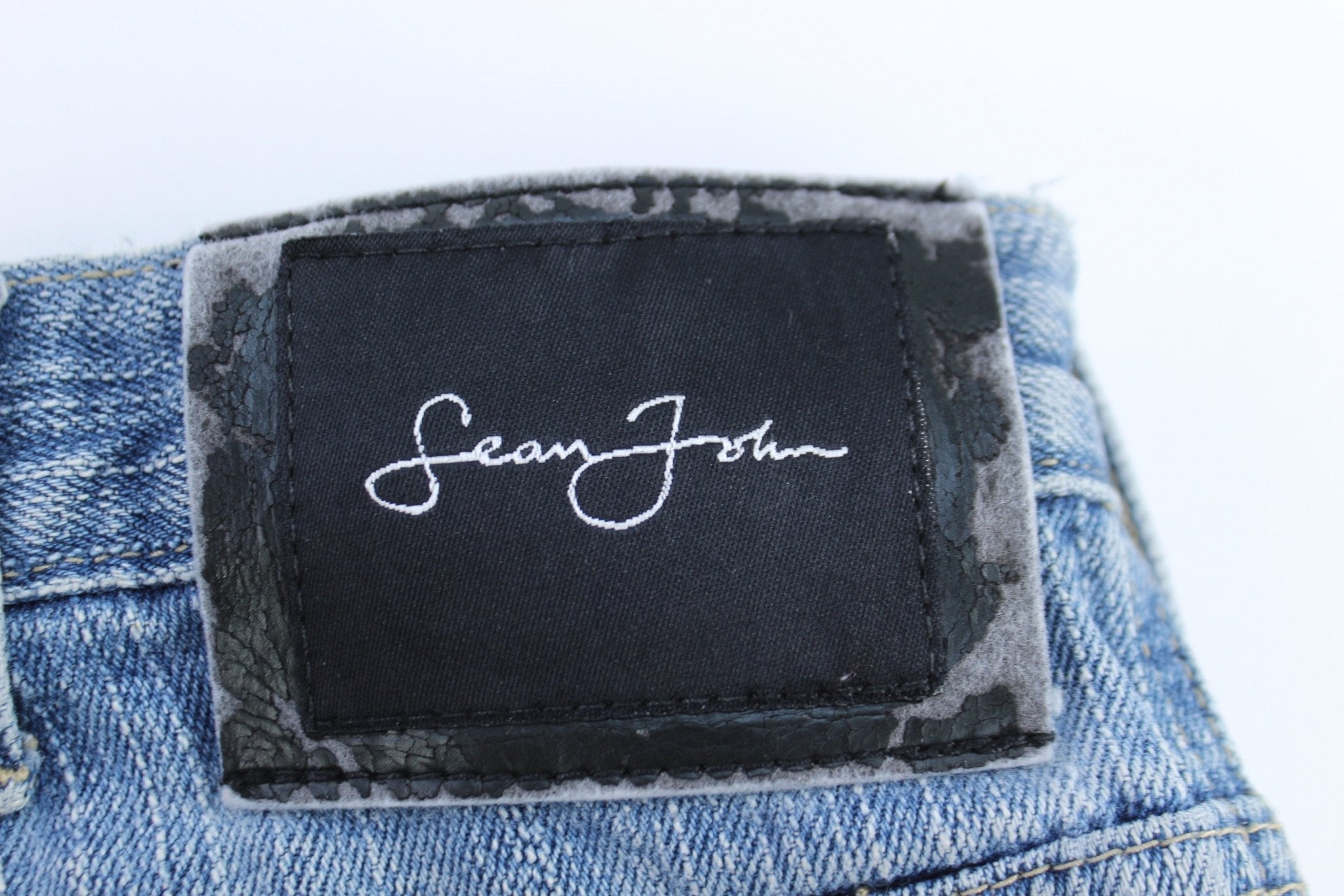 Y2K Sean John Medium Wash Denim Jeans - Pants - Thrifted Threads