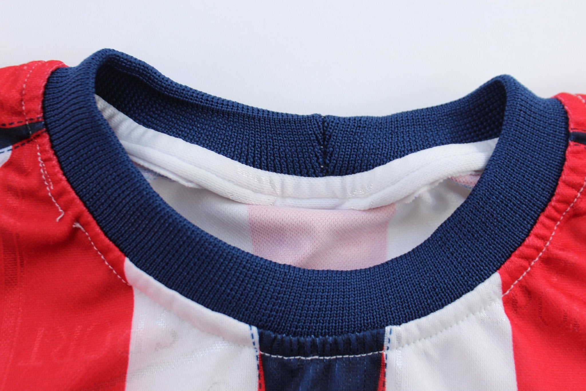 Youth Club Deportivo Guadalajara Striped Soccer Jersey - ThriftedThreads.com