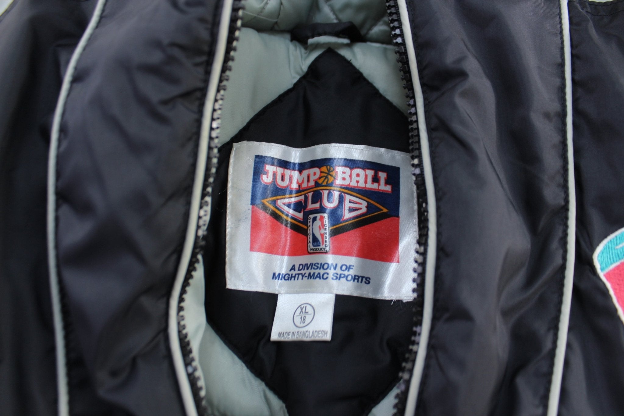 Youth Vintage San Antonio Spurs Embroidered Zip Up Jacket - ThriftedThreads.com