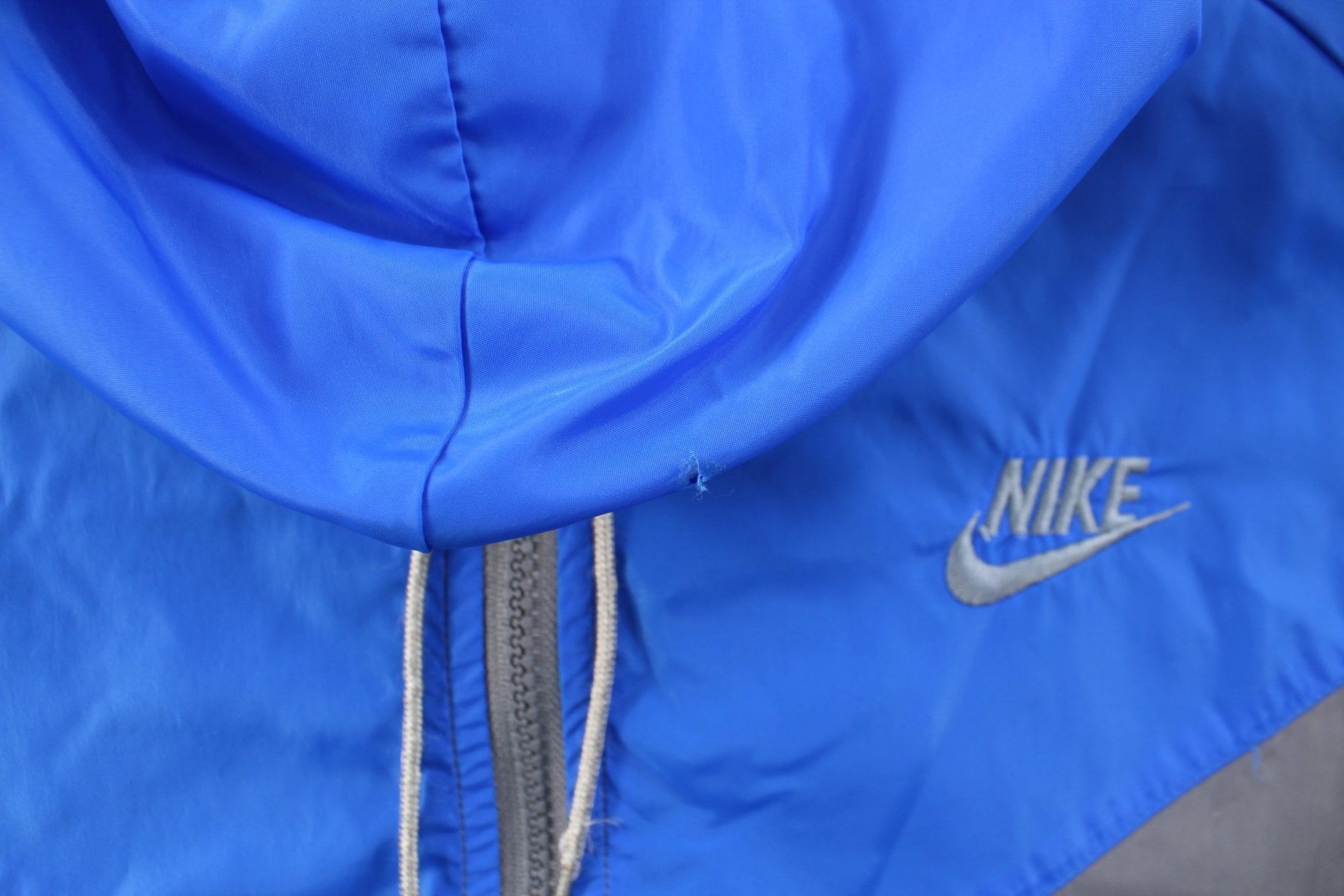 80's Nike Embroidered Logo Grey & Blue Zip Up Jacket - ThriftedThreads.com