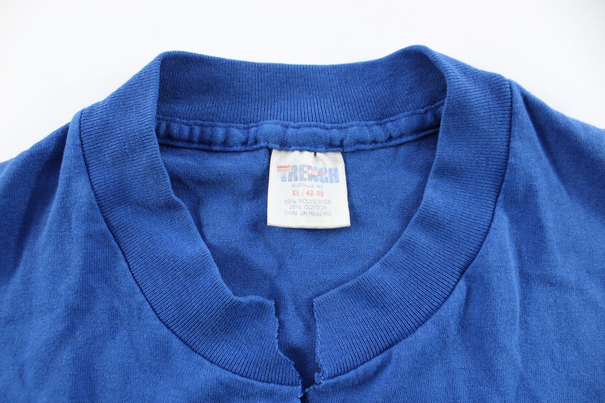 90's Duke University Blue Devils Graphic T-Shirt - ThriftedThreads.com