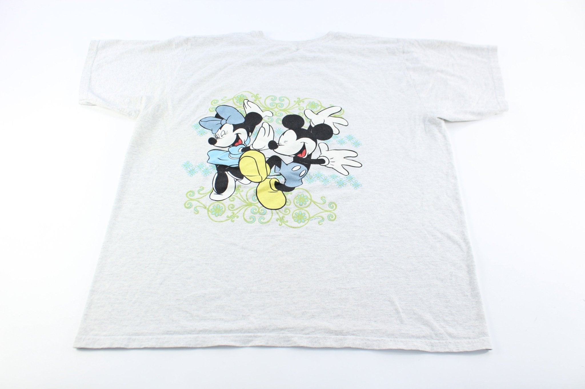 Mickey & Minnie Mouse Graphic T-Shirt - ThriftedThreads.com