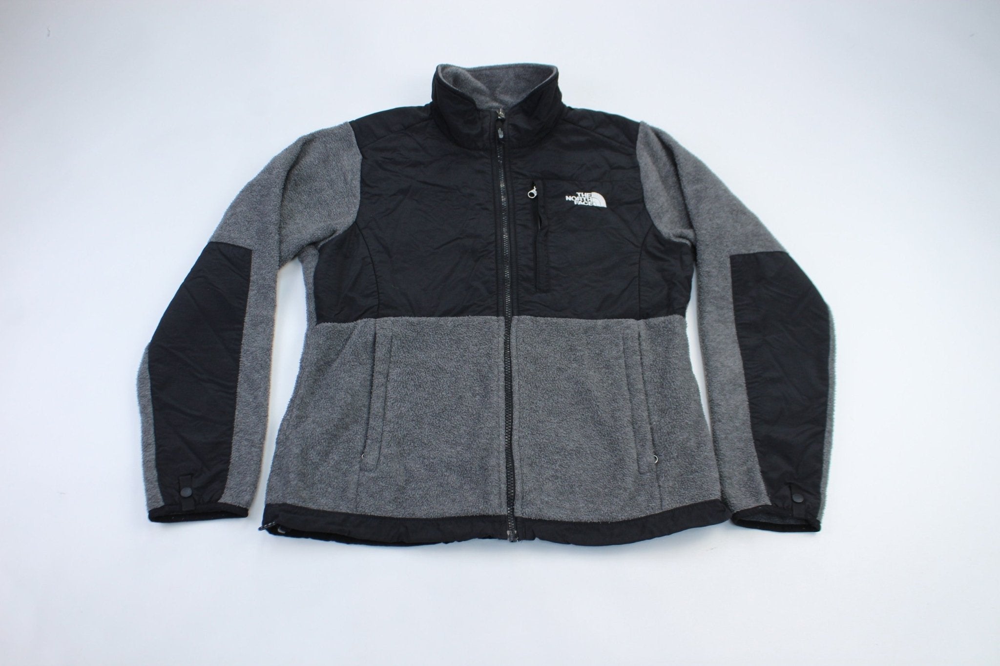 Women's The North Face Embroidered Black & Grey Fleece Jacket - ThriftedThreads.com
