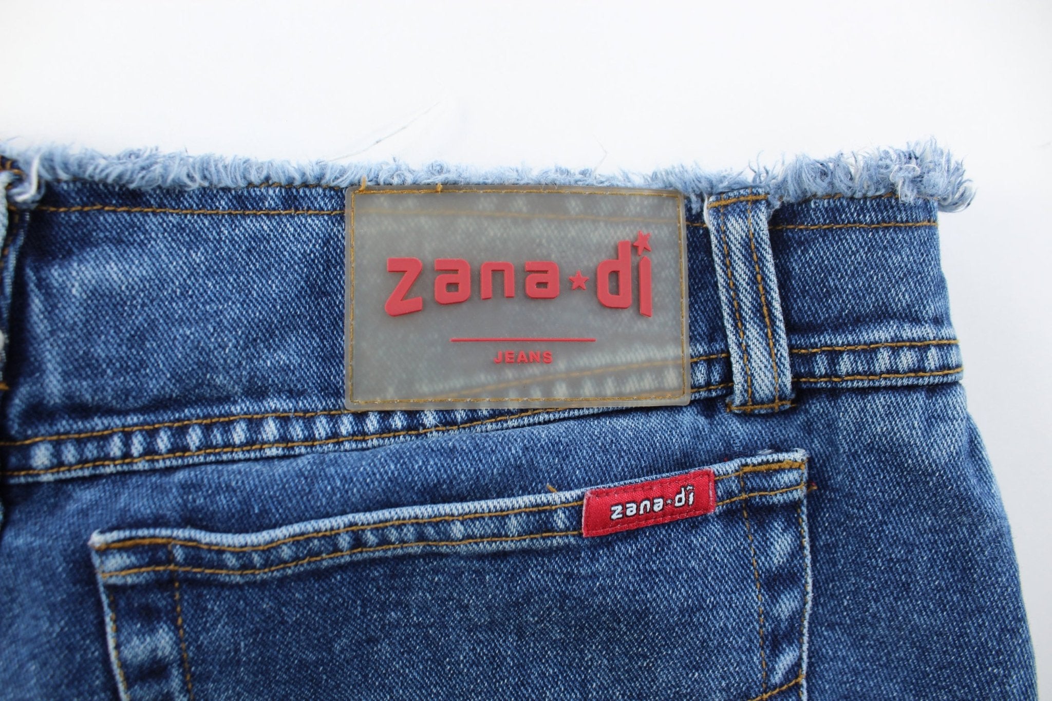 Women's Zana Di Denim Skirt - ThriftedThreads.com