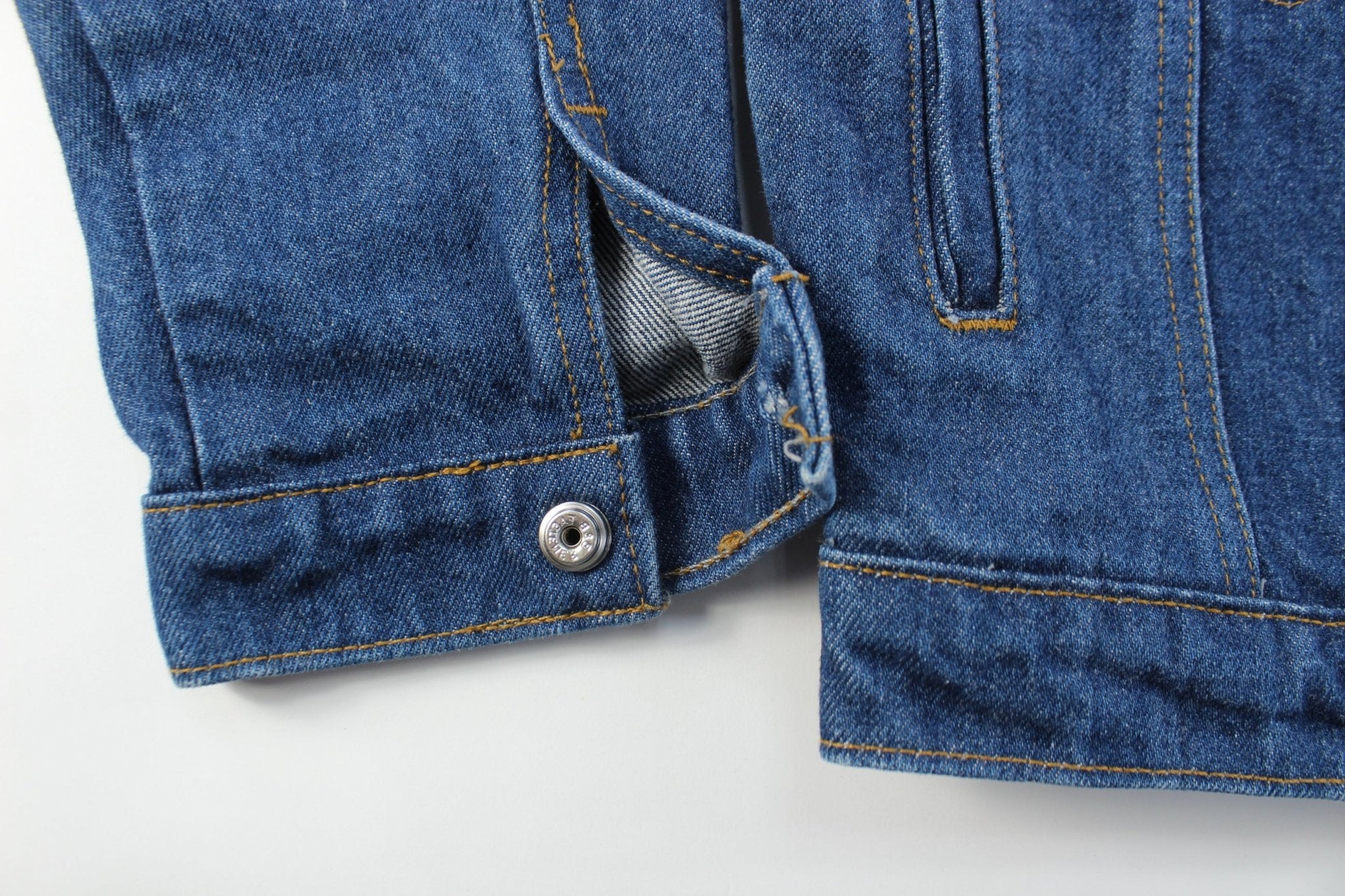 Youth Hard Rock Hotel Embroidered Las Vegas Denim Jacket - ThriftedThreads.com